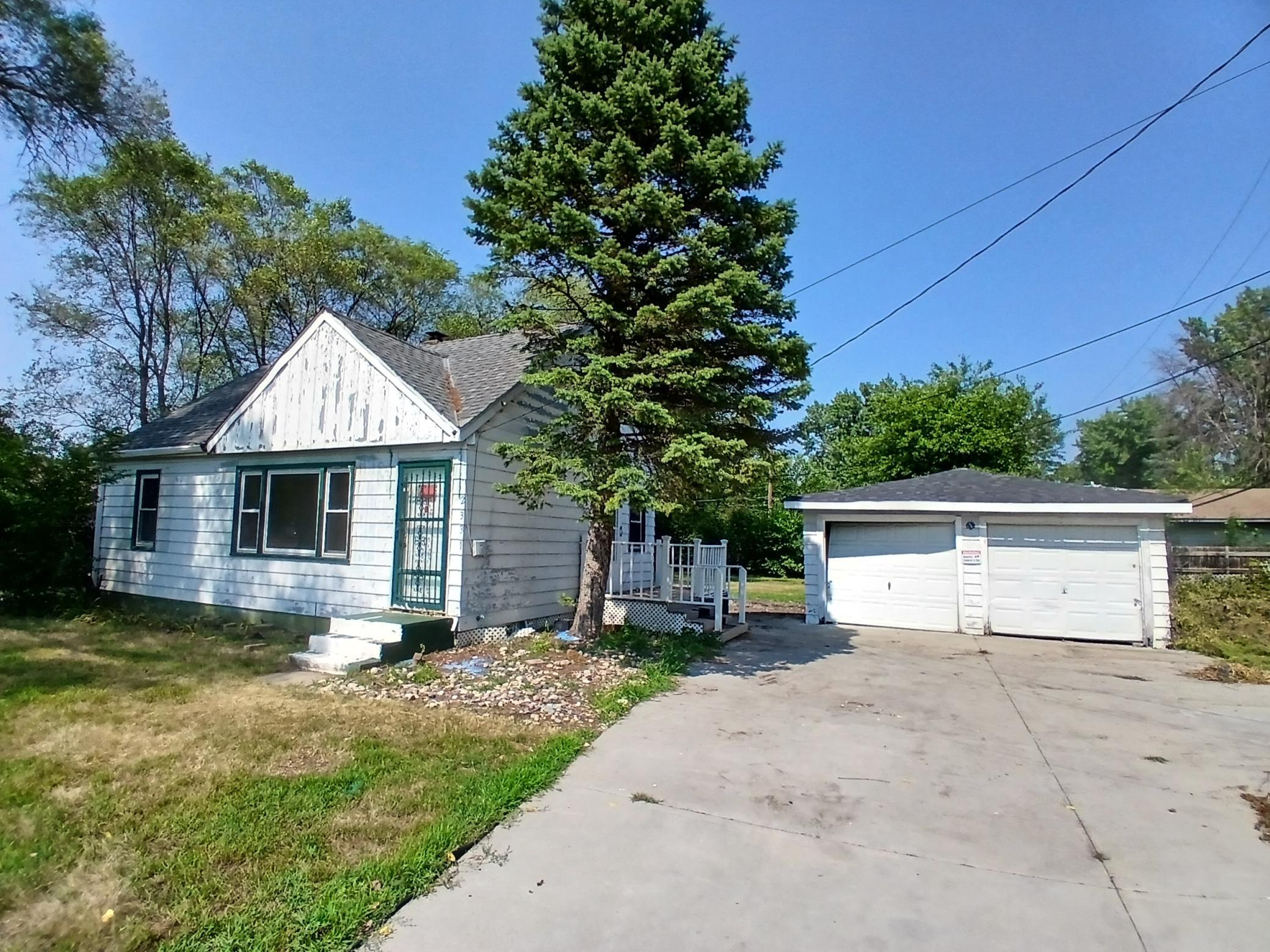 1st image of 2331 Coon Rapids Blvd Nw, Minneapolis, MN 55433 | MLS# 7121088