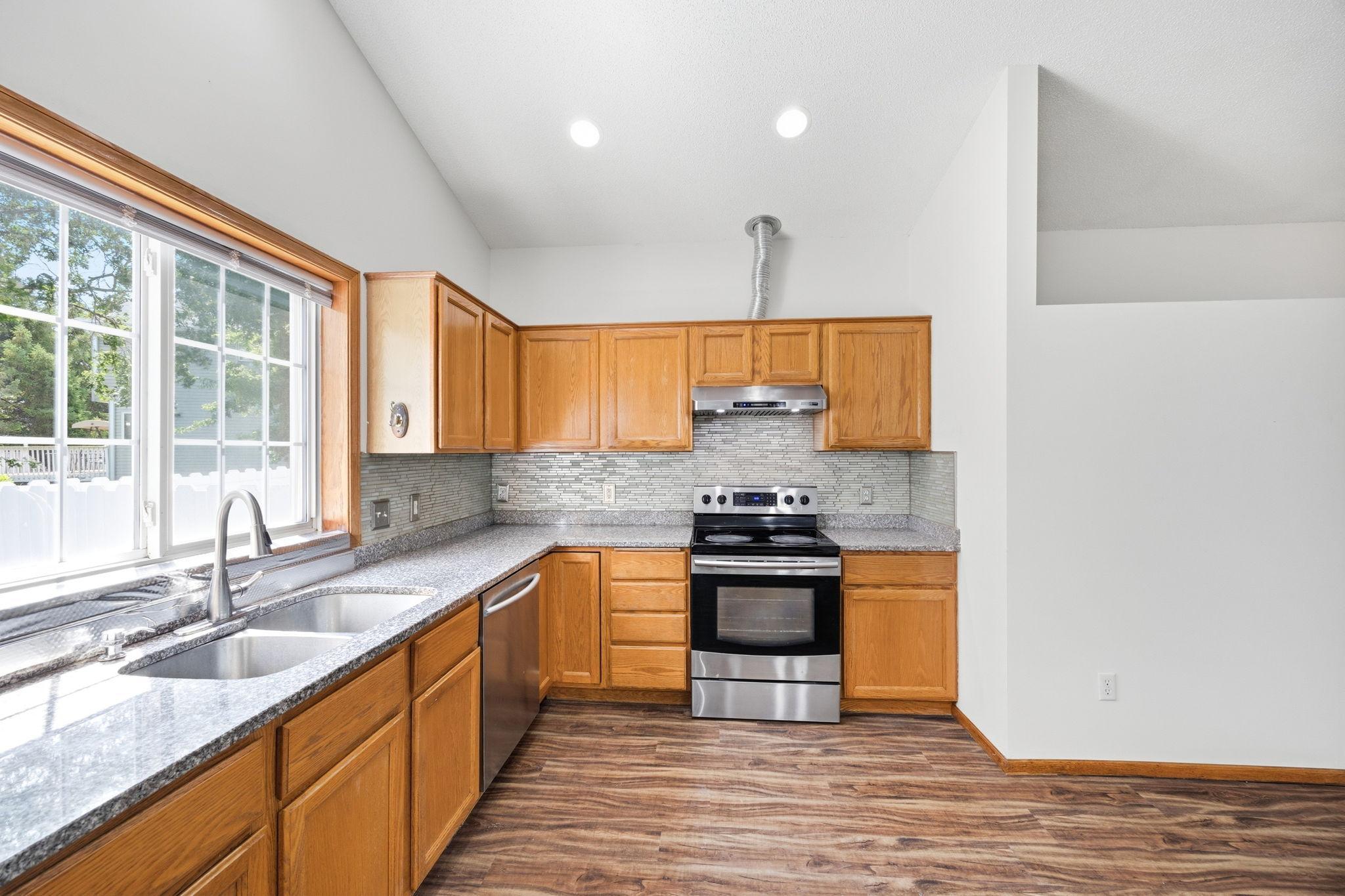 5th image of 16036 Goodview Ct, Lakeville, MN 55044 | MLS# 7121107