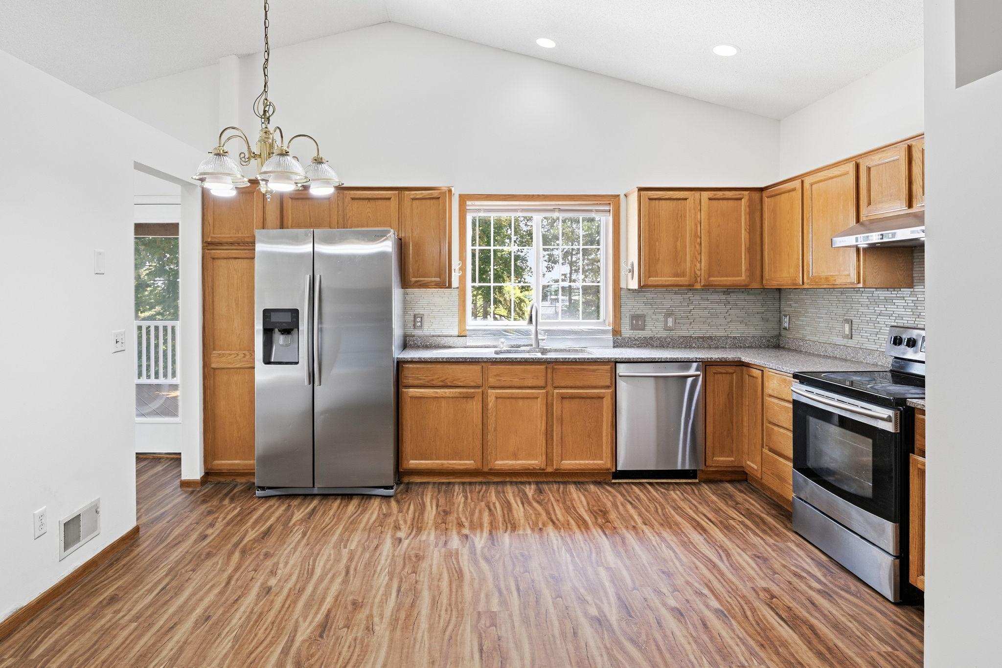 3rd image of 16036 Goodview Ct, Lakeville, MN 55044 | MLS# 7121107