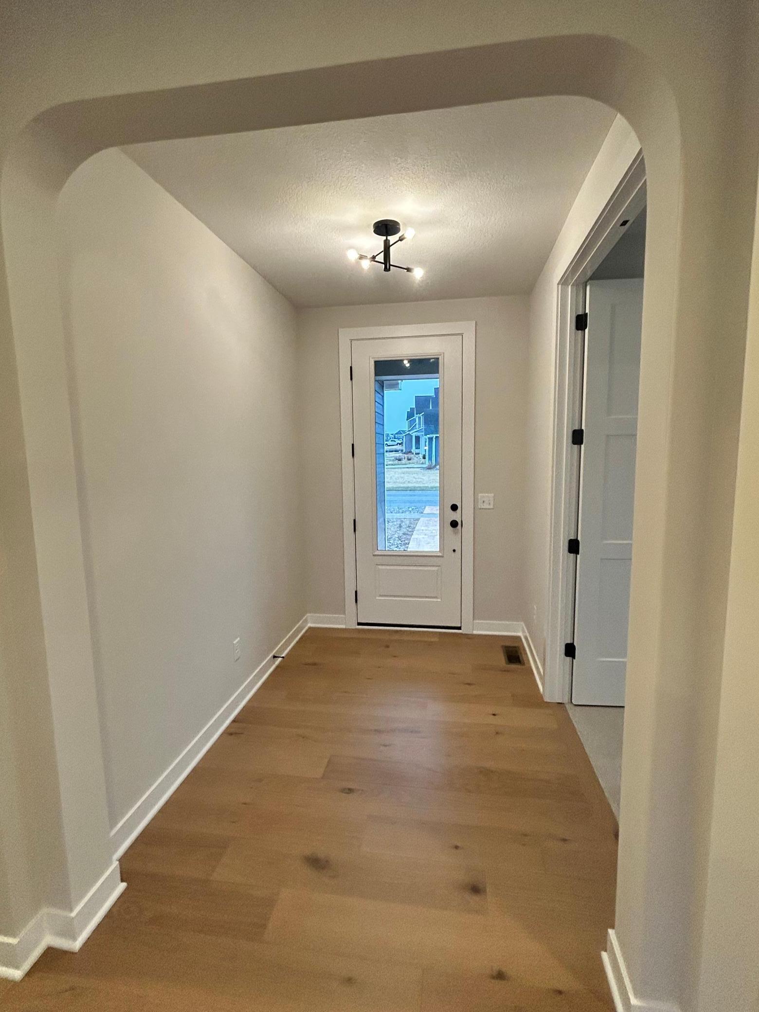 4th image of 4048 Arbor Dr, Saint Paul, MN 55129 | MLS# 7121120