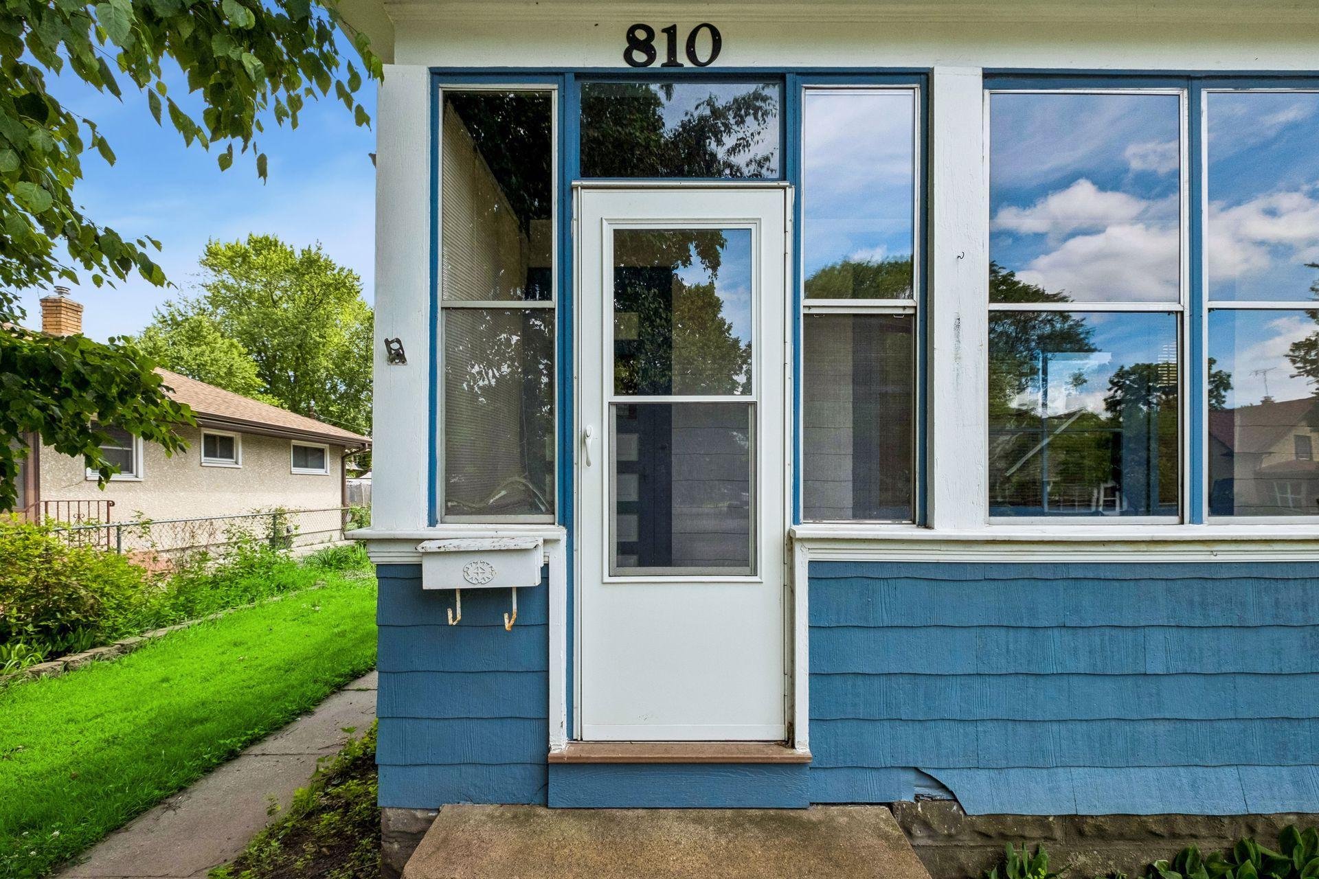 2nd image of 810 Randolph Ave, Saint Paul, MN 55102 | MLS# 7121131