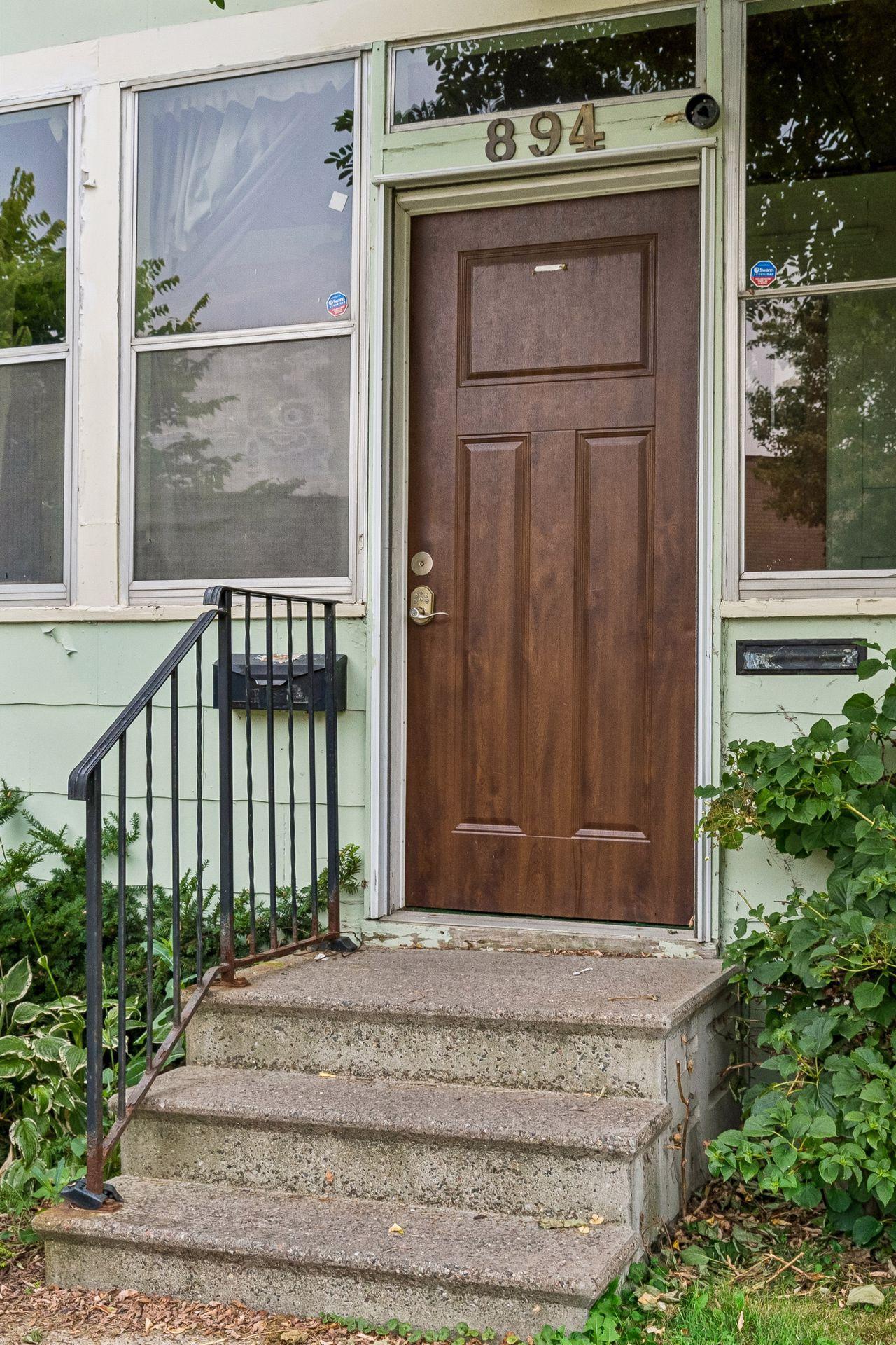 3rd image of 894 Beech St, Saint Paul, MN 55106 | MLS# 7121139