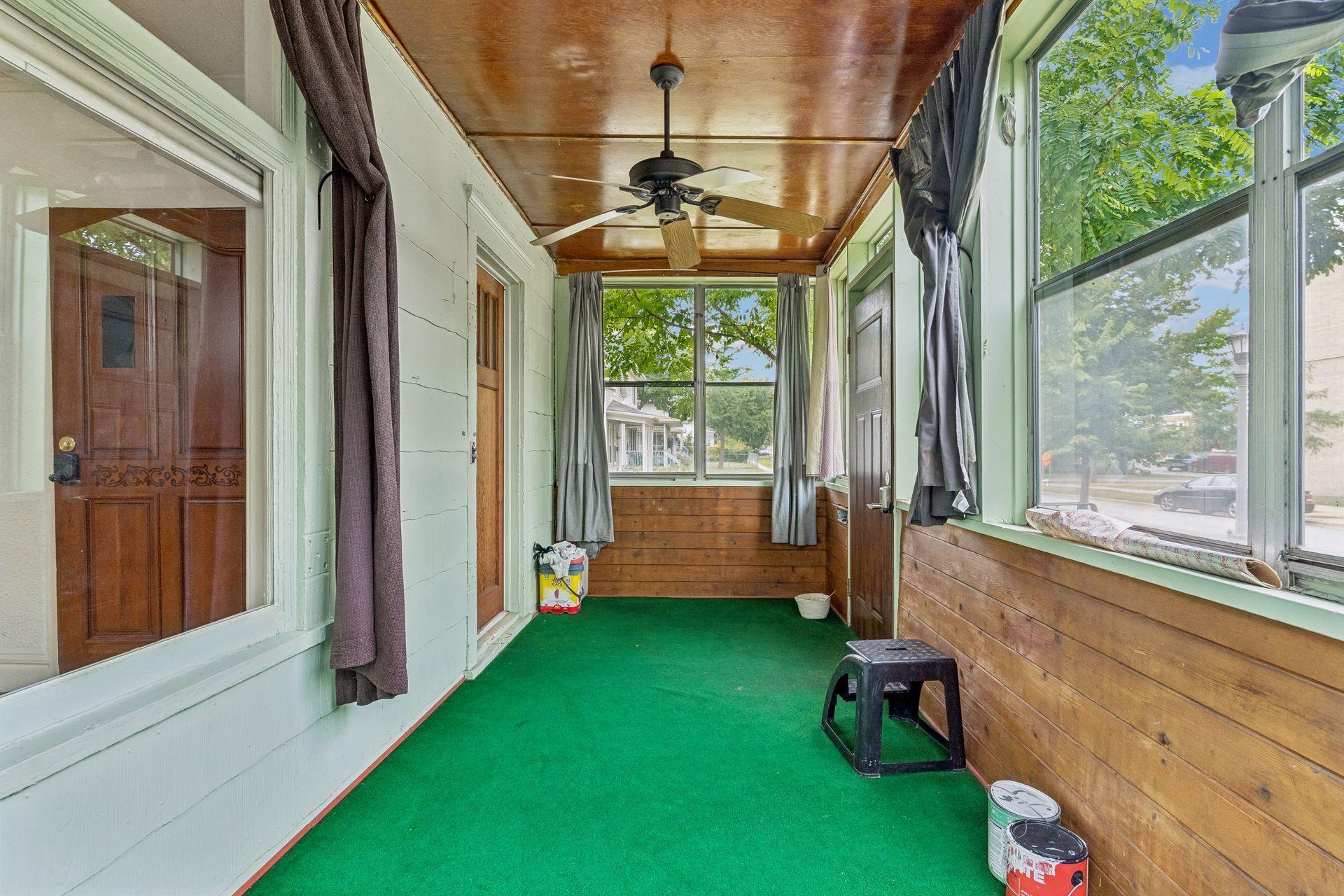 4th image of 894 Beech St, Saint Paul, MN 55106 | MLS# 7121139