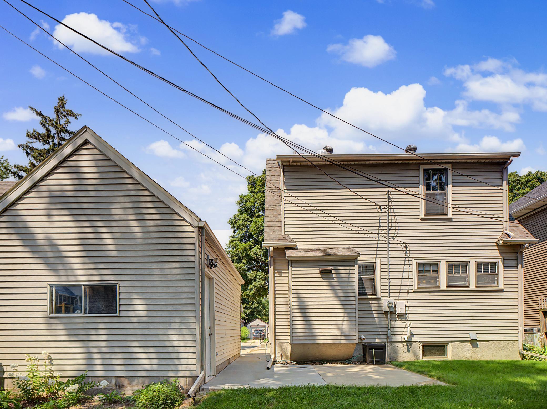 3rd image of 1206 1St St Nw, Rochester, MN 55901 | MLS# 7121147