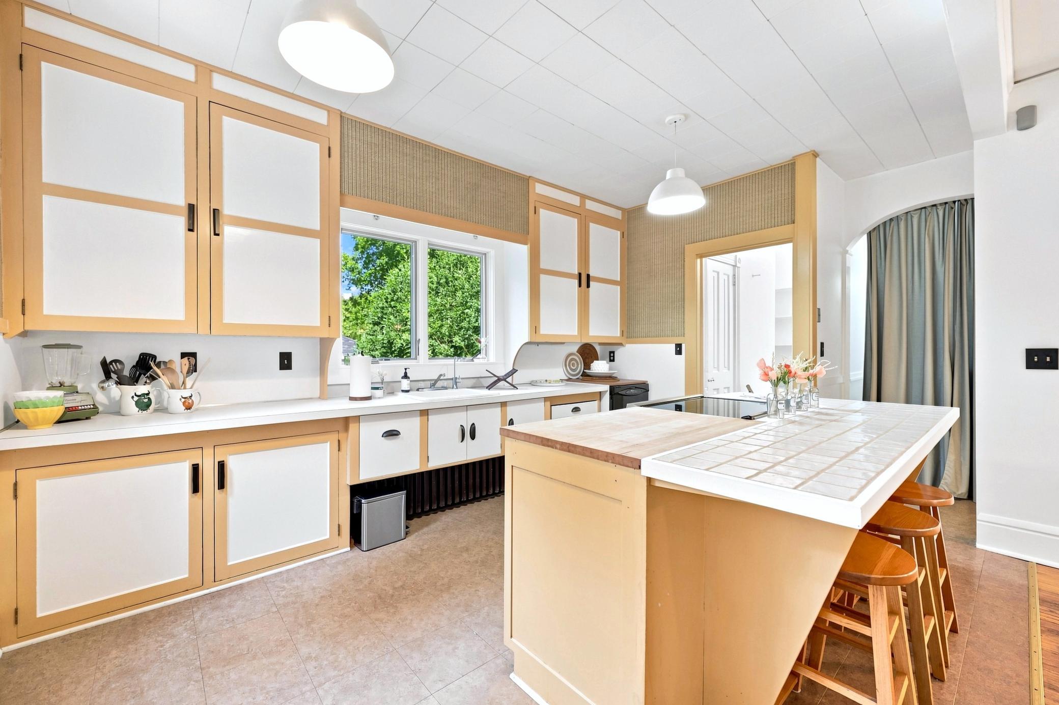 3rd image of 200 Maple St, Northfield, MN 55057 | MLS# 7121149