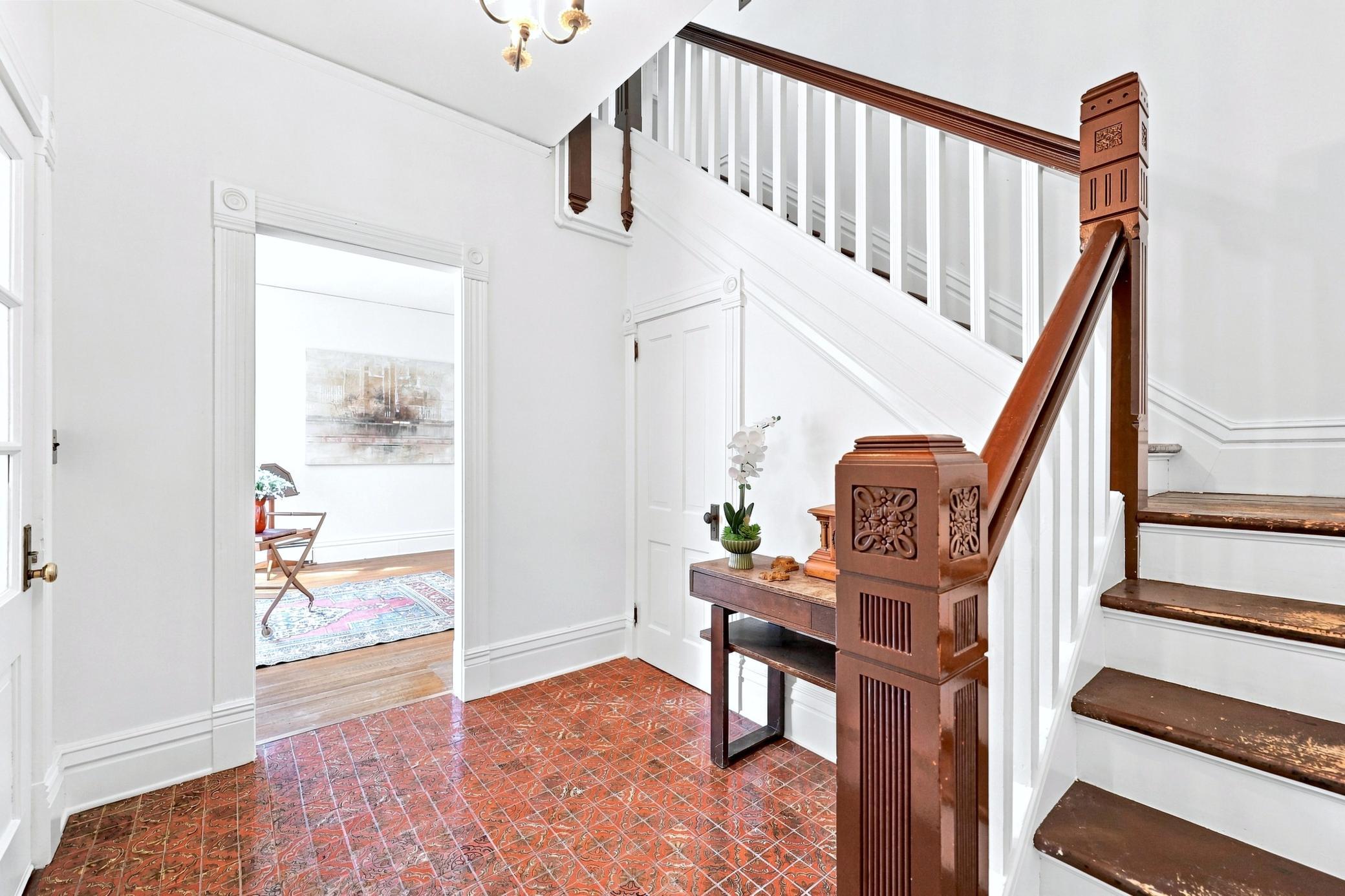 2nd image of 200 Maple St, Northfield, MN 55057 | MLS# 7121149