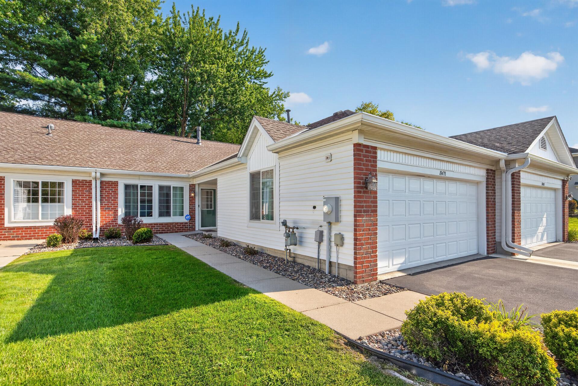 1st image of 10478 Bay View Ln, Saint Paul, MN 55129 | MLS# 7121189