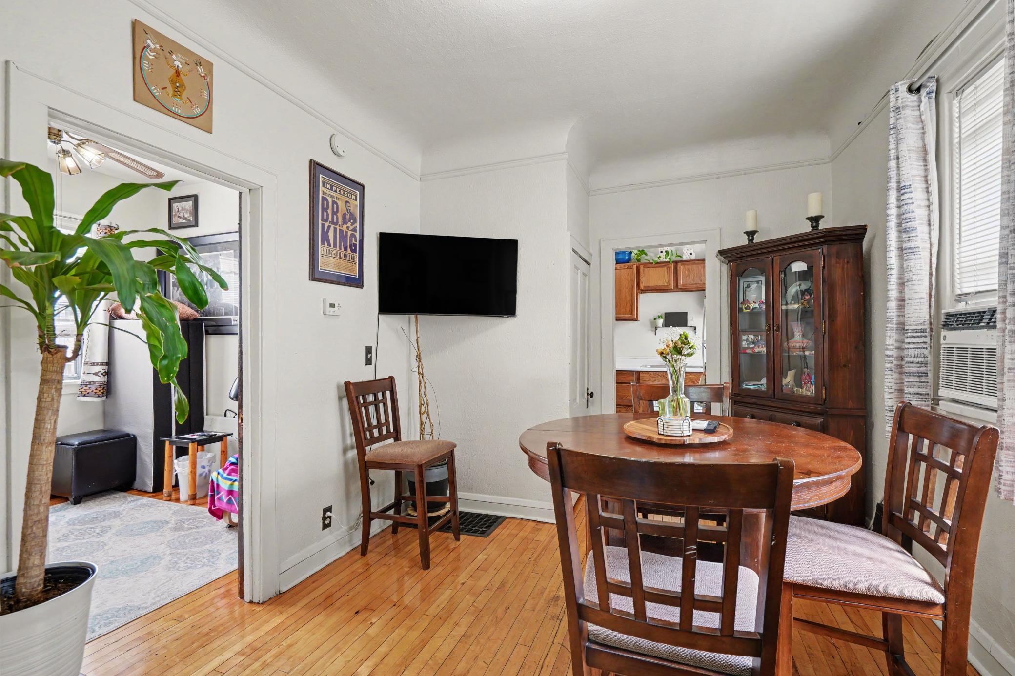 5th image of 2720 Grand Ave S, Minneapolis, MN 55408 | MLS# 7121209