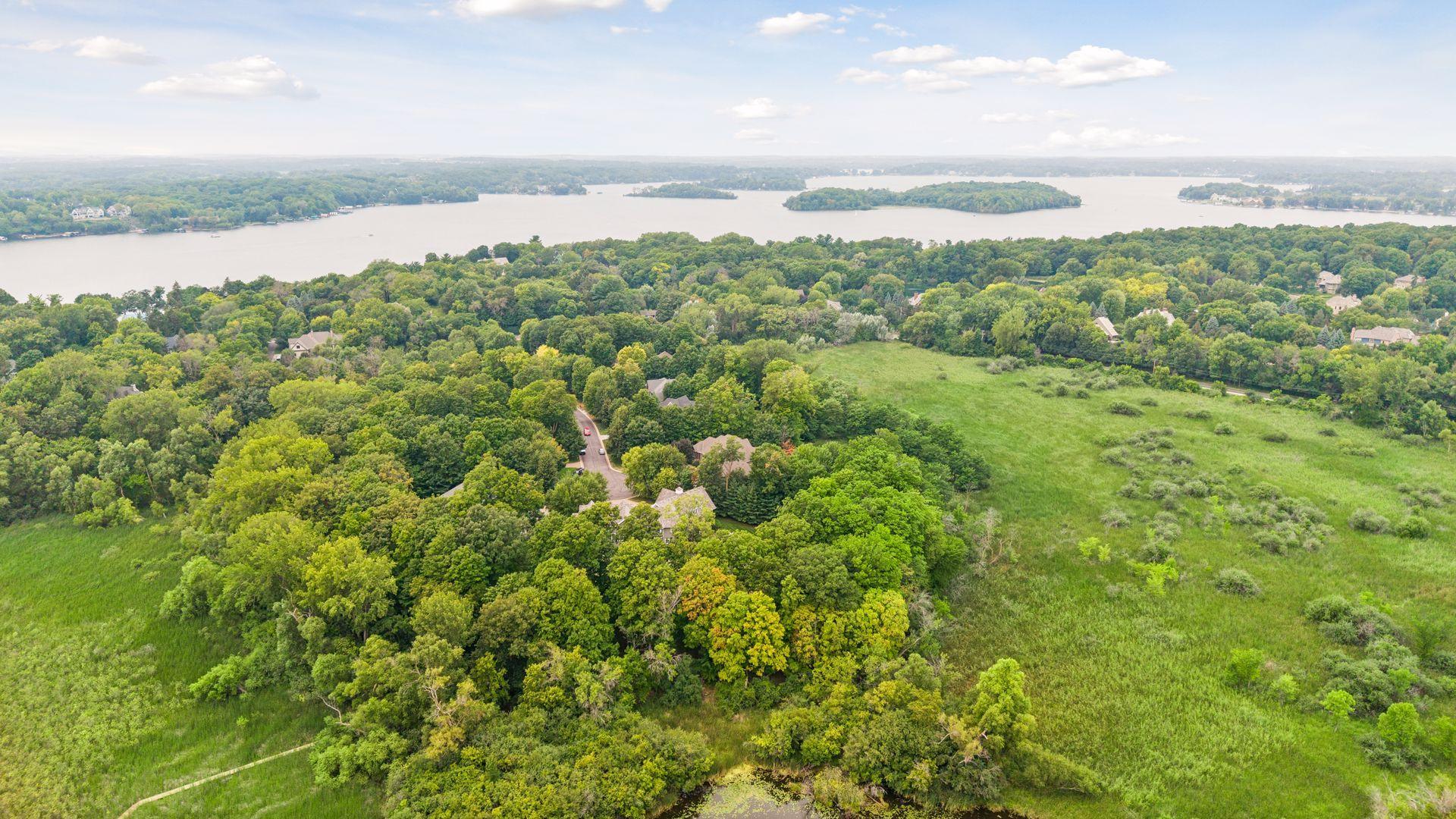 3rd image of 27630 Virginia Cvs, Excelsior, MN 55331 | MLS# 7121276