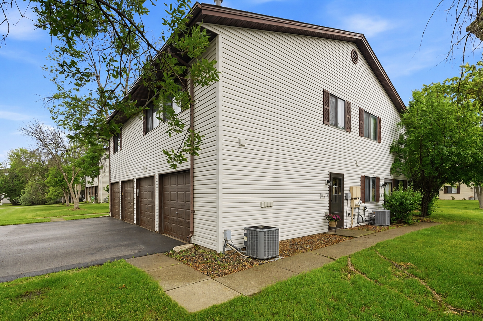 2nd image of 6616 84th Ct N, Brooklyn Park, MN 55445 | MLS# 7121297