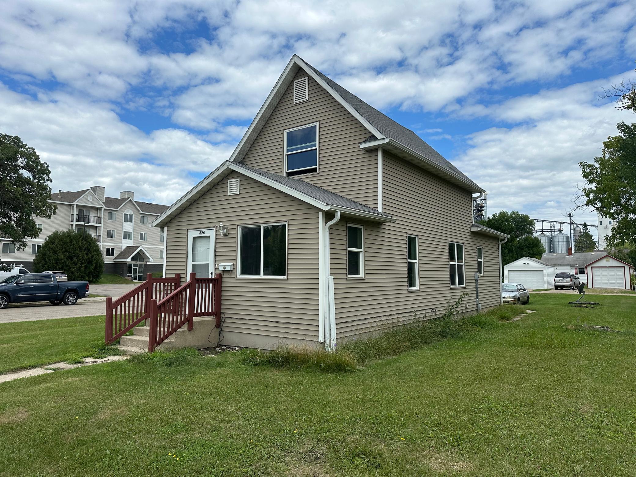 2nd image of 824 Labree Ave N, Thief River Falls, MN 56701 | MLS# 7121310