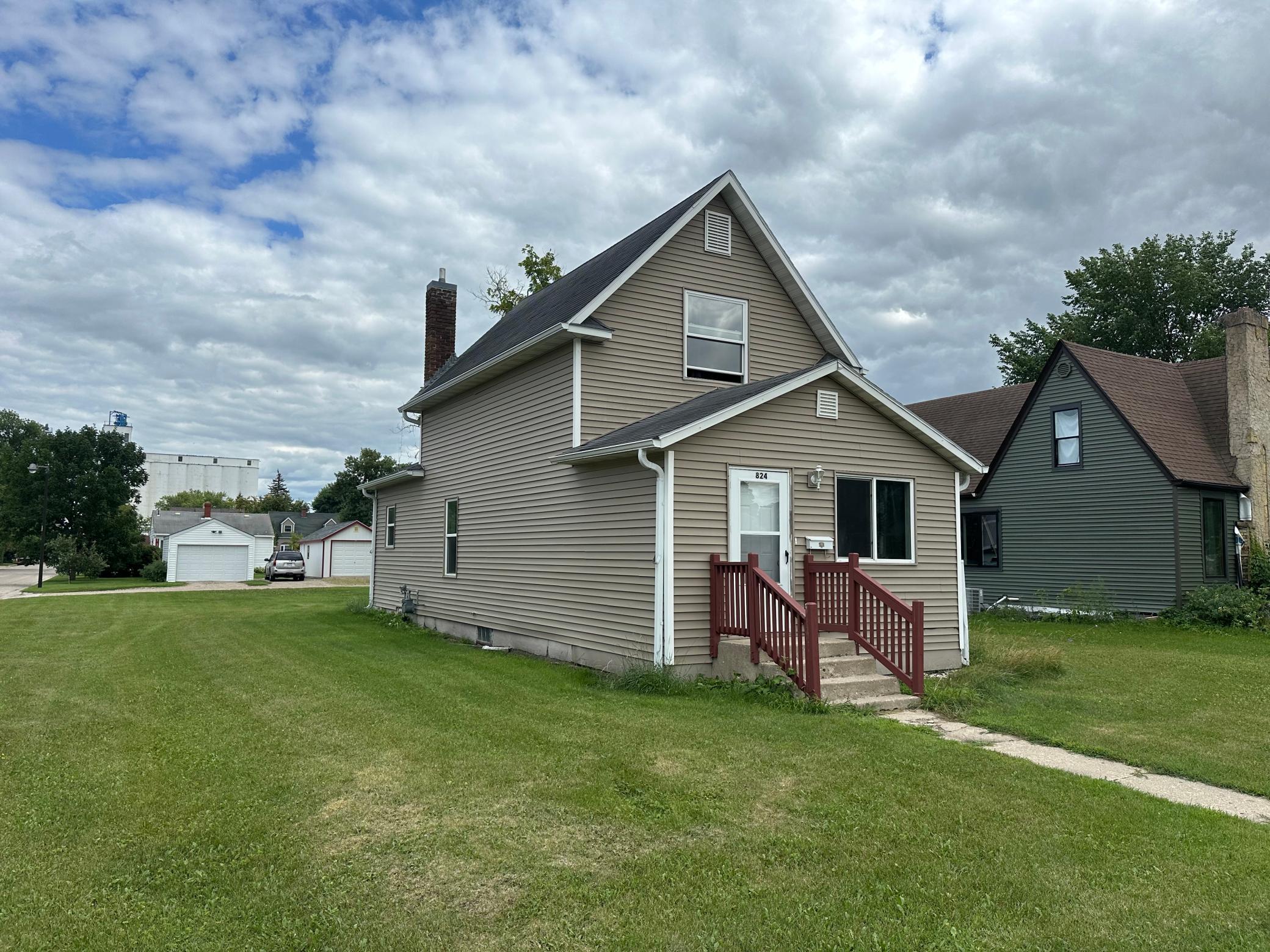 1st image of 824 Labree Ave N, Thief River Falls, MN 56701 | MLS# 7121310