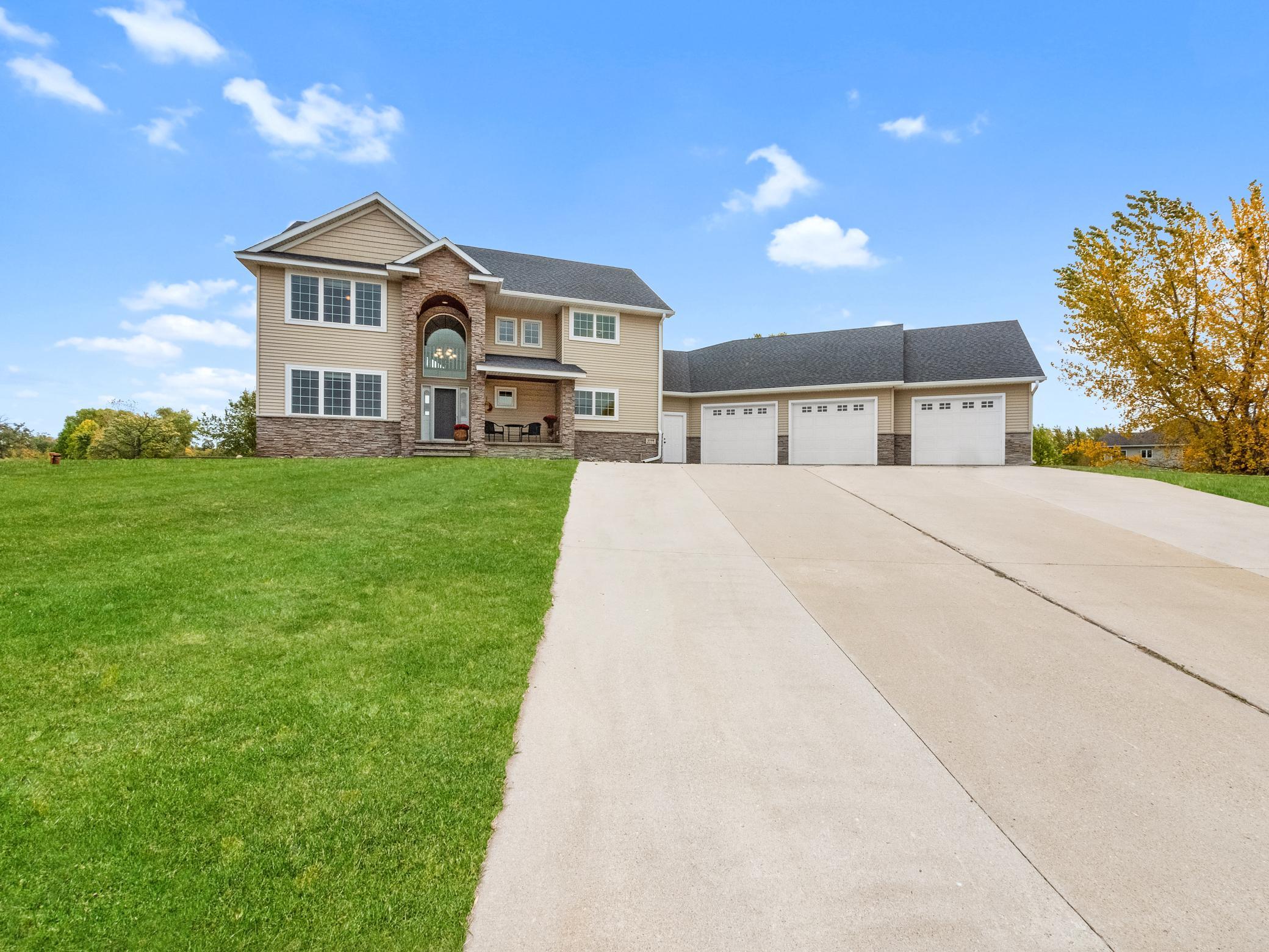 37th image of 1599 Donway Ct Ne, Alexandria, MN 56308 | MLS# 7121351