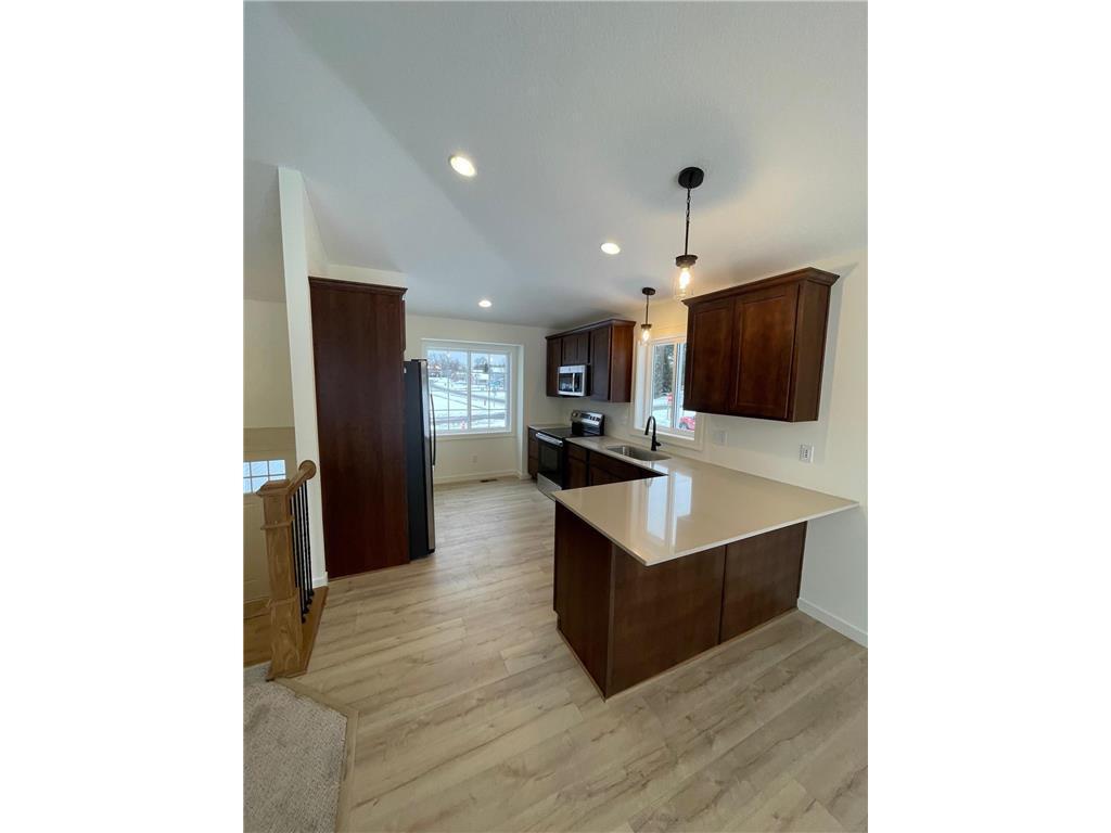 2nd image of 1463 34th Ave Sw, Cambridge, MN 55008 | MLS# 7121374