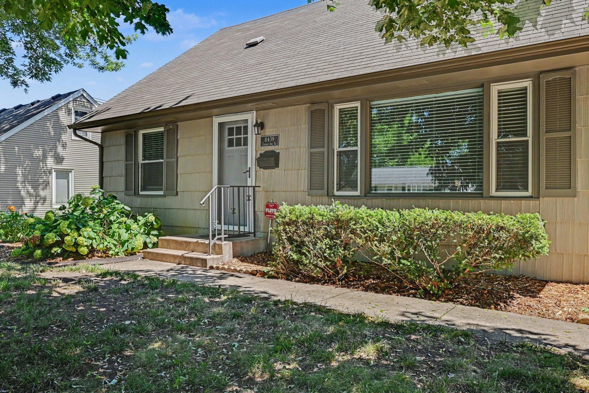 3rd image of 8439 Colfax Ave S, Minneapolis, MN 55420 | MLS# 7121381
