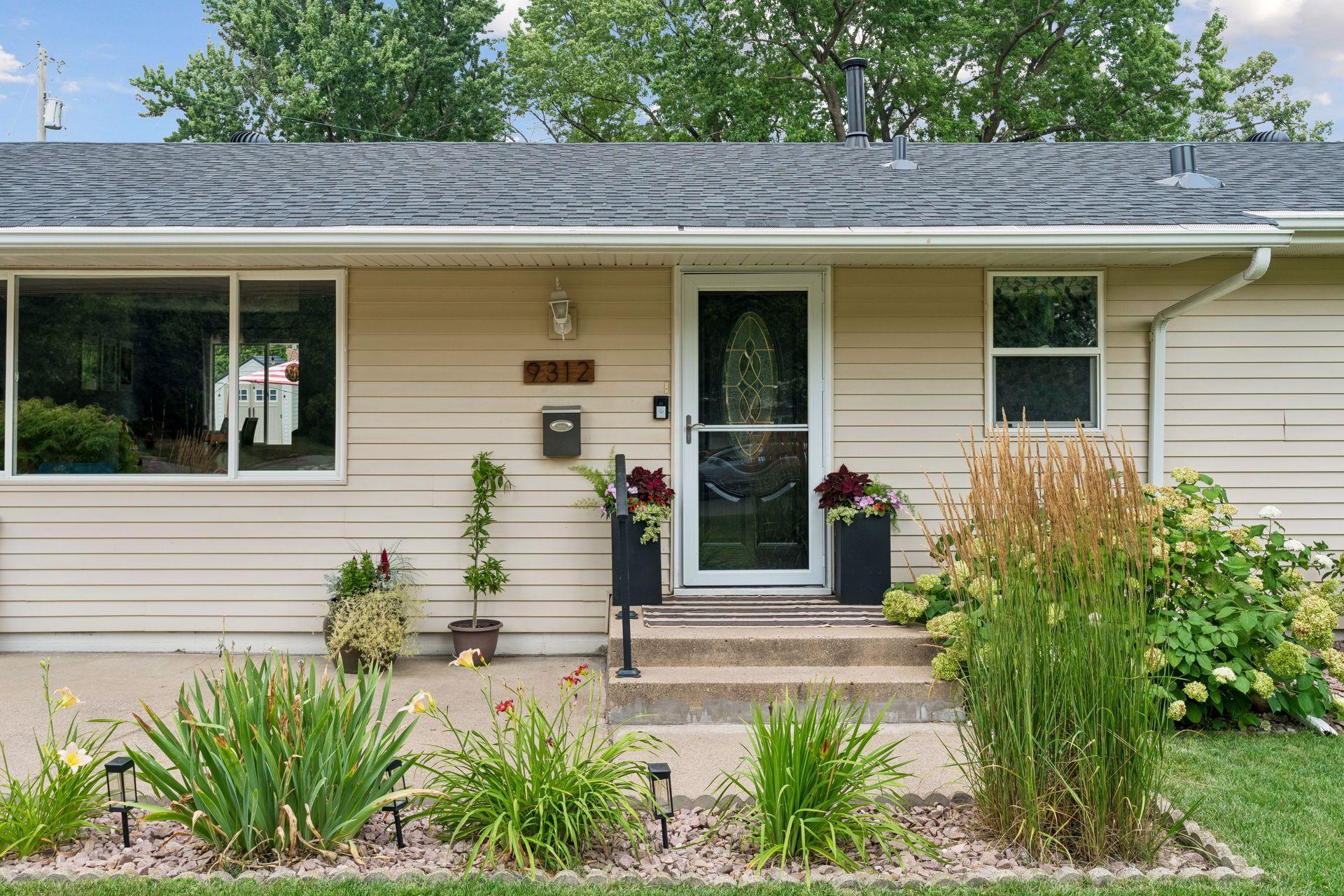 3rd image of 9312 W 23Rd St, Saint Louis Park, MN 55426 | MLS# 7121389