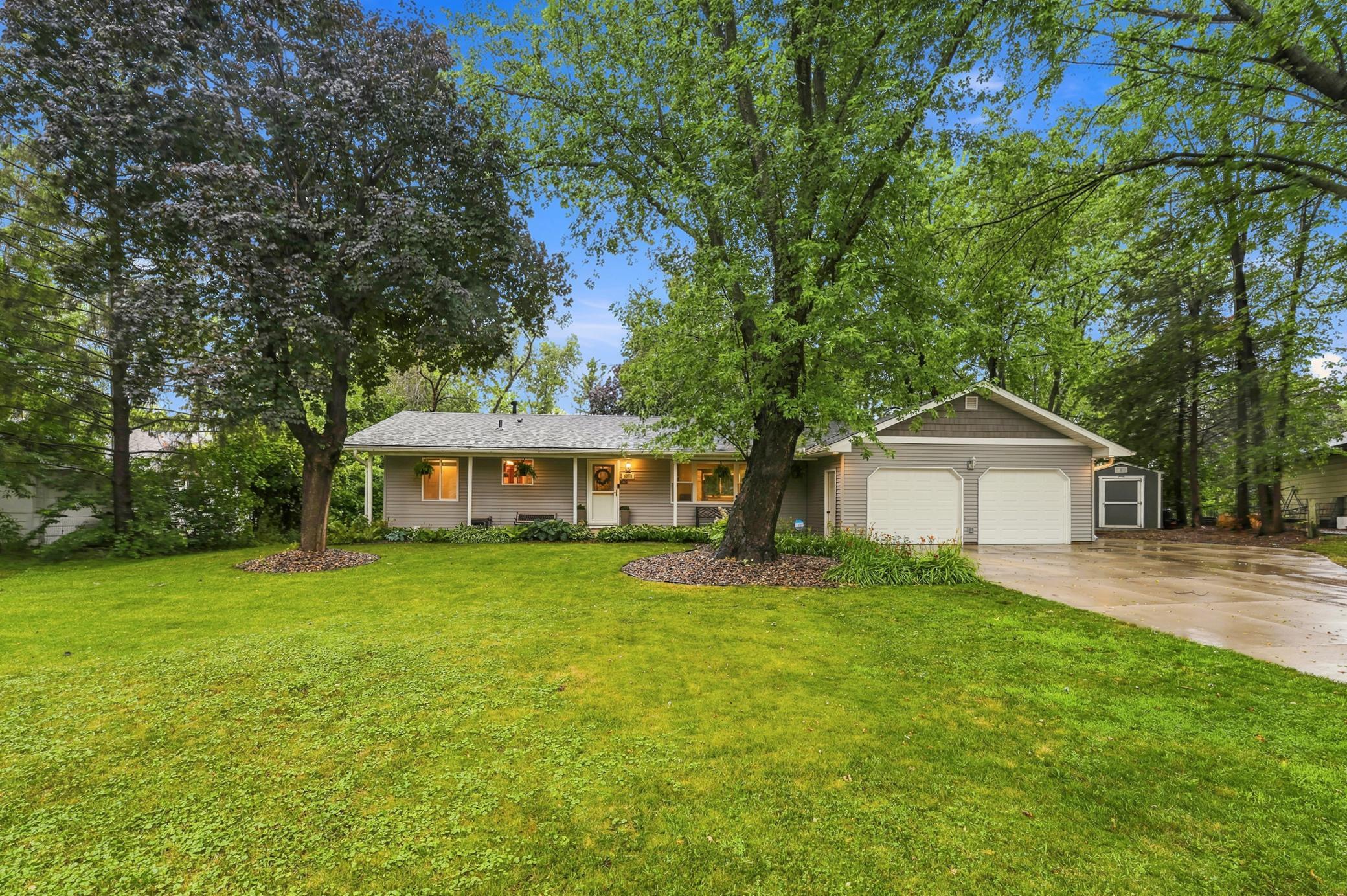 1st image of 8258 Hemingway Ave S, Cottage Grove, MN 55016 | MLS# 7121402