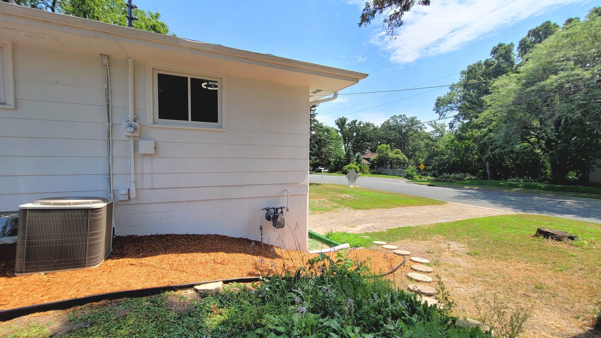 2nd image of 9242 Queen Ave S, Minneapolis, MN 55431 | MLS# 7121412