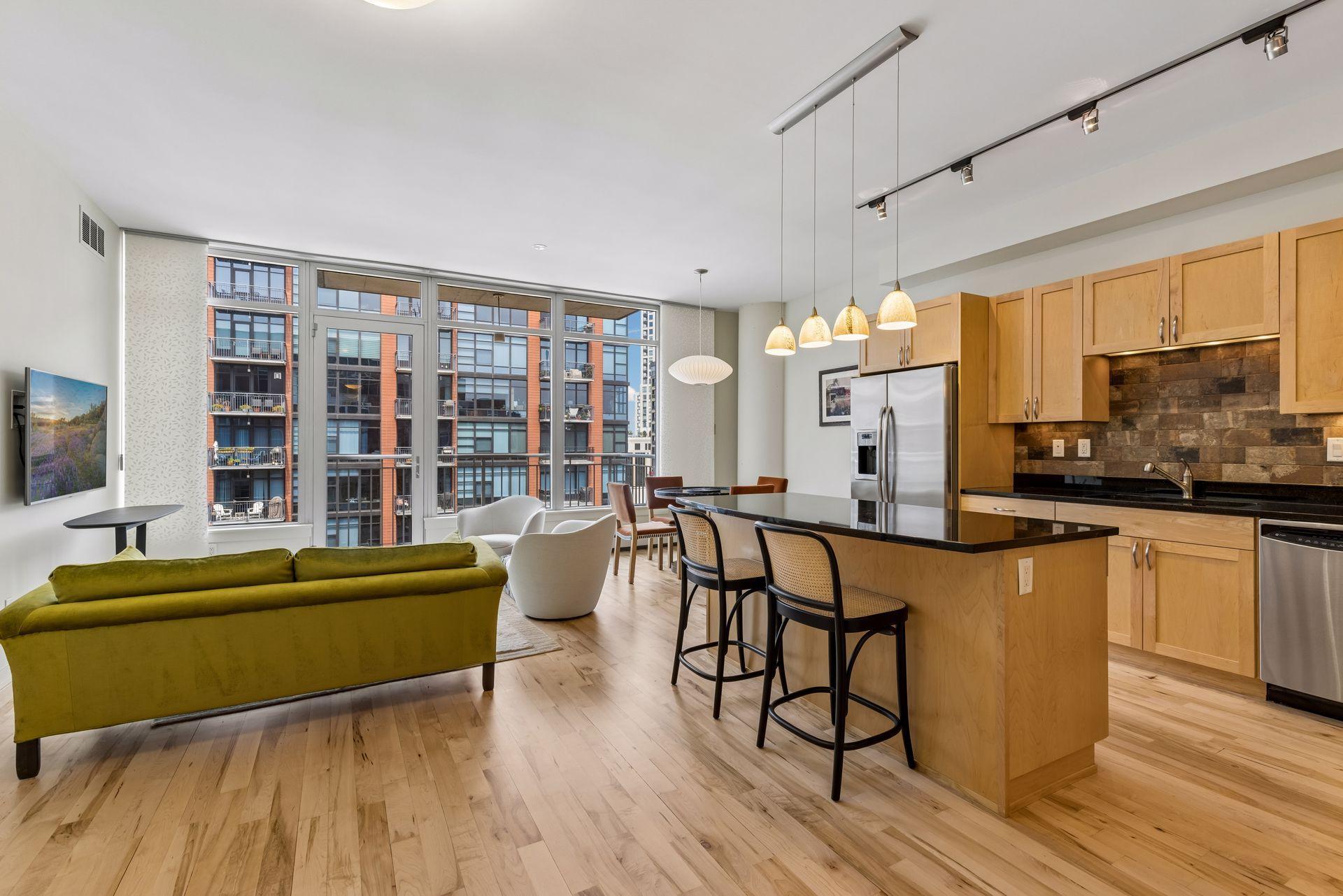 1st image of 215 10th Ave S #633, Minneapolis, MN 55415 | MLS# 7121445