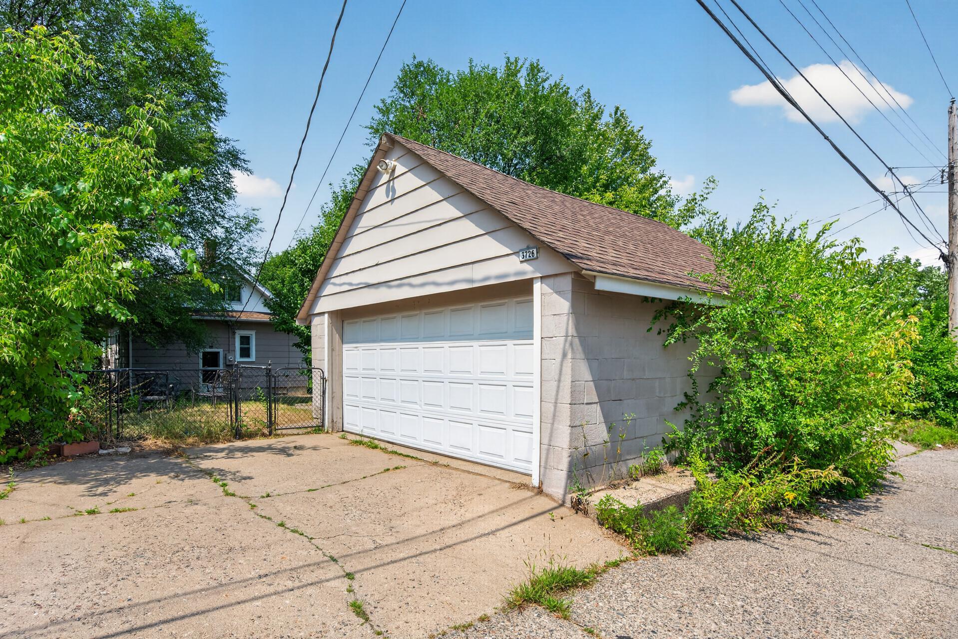 29th image of 3726 Dupont Ave N, Minneapolis, MN 55412 | MLS# 7121499