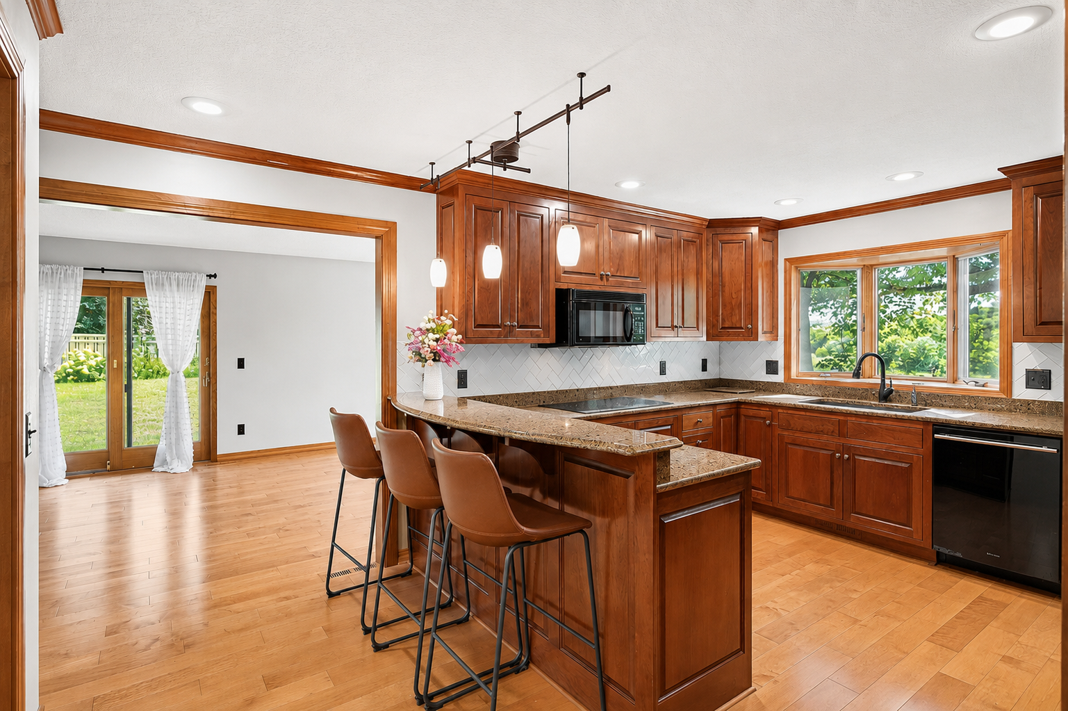 5th image of 8485 Scandia Trl N, Forest Lake, MN 55025 | MLS# 7121505