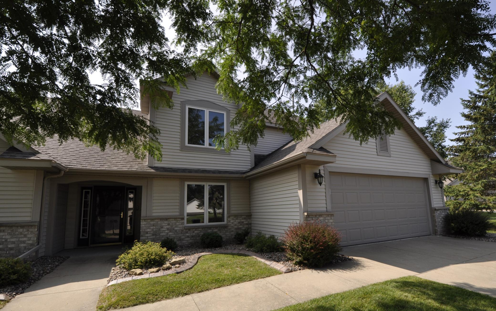 1st image of 4910 Wildgrass Ln Nw, Rochester, MN 55901 | MLS# 7121507