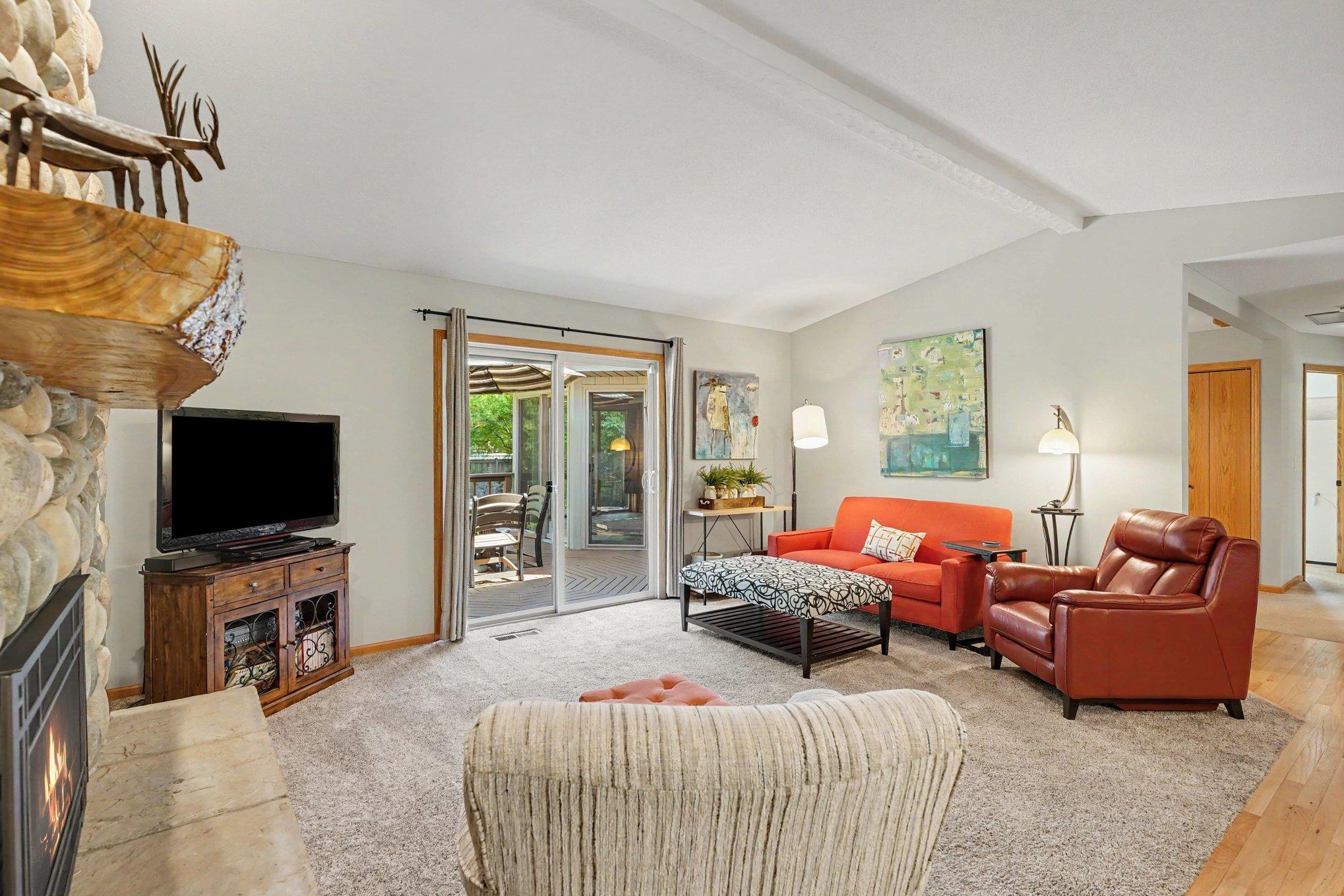 Photo 5 of Single family home for sale at 11501 Keating Ave, Burnsville, MN 55337 | MLS# 7121509 | Listing updated on 2026-09-05