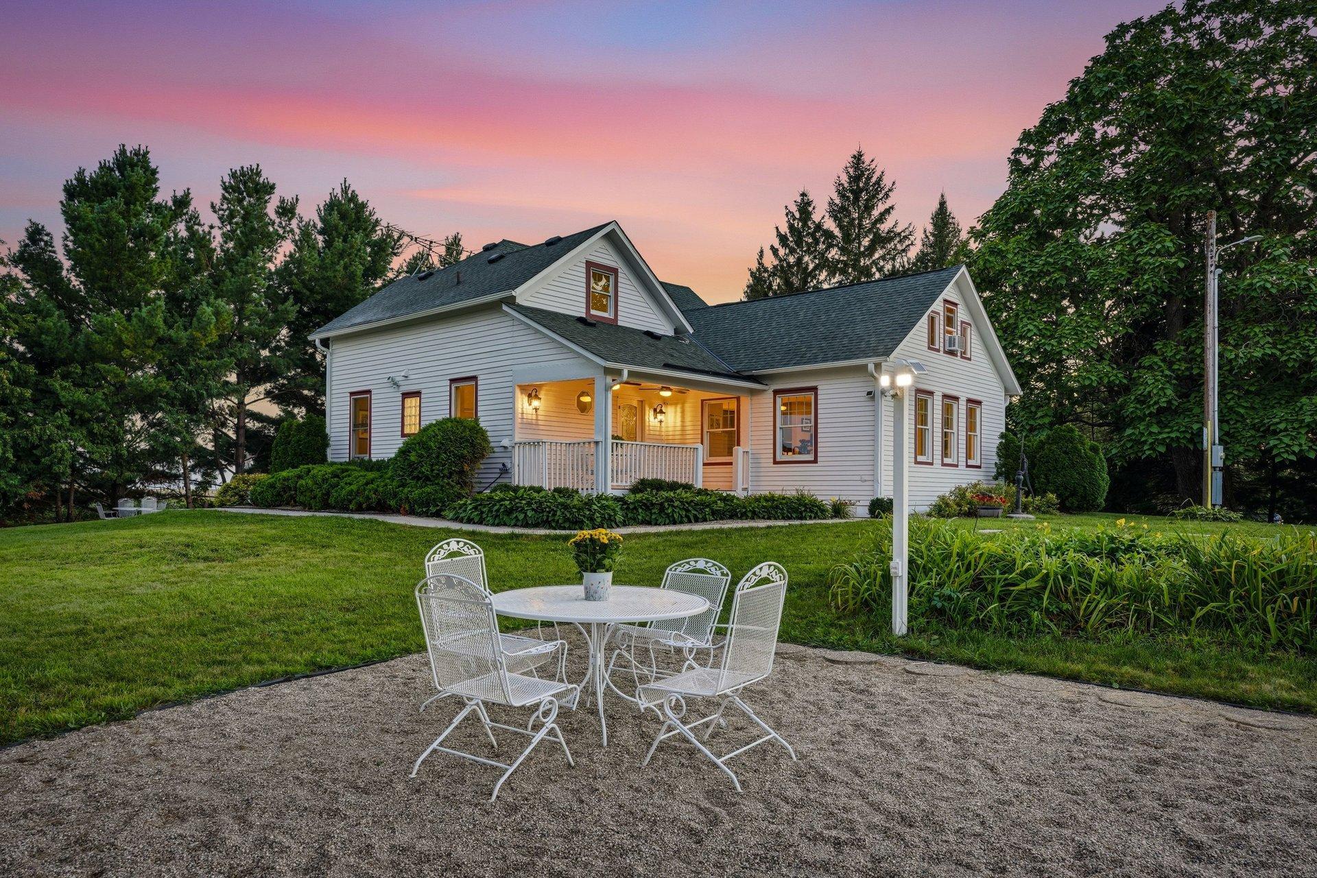 1st image of 6975 Quartz Ave, Mayer, MN 55360 | MLS# 7121522