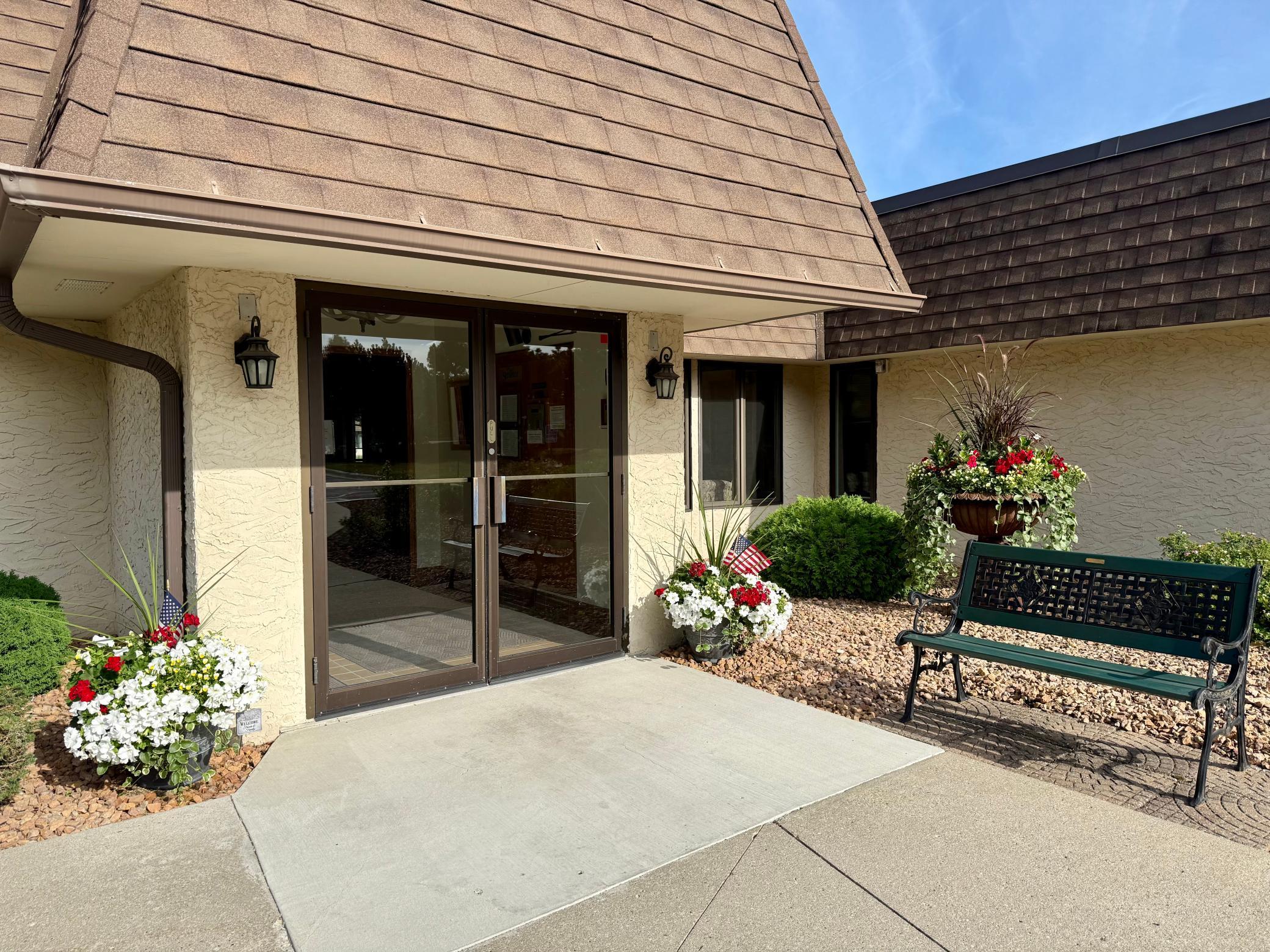 2nd image of 1415 Lake St, Alexandria, MN 56308
