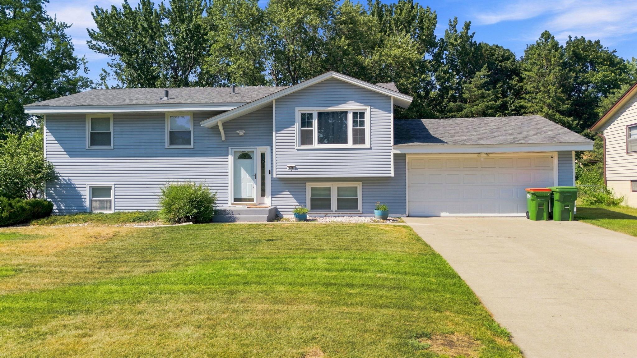 1st image of 515 Westby Dr Ne, Minneapolis, MN 55432 | MLS# 7121590