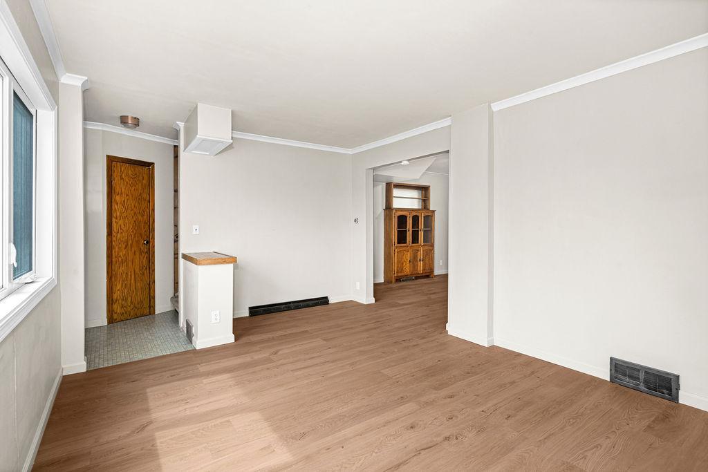 3rd image of 1027 E 9Th St, Duluth, MN 55805 | MLS# 7121591