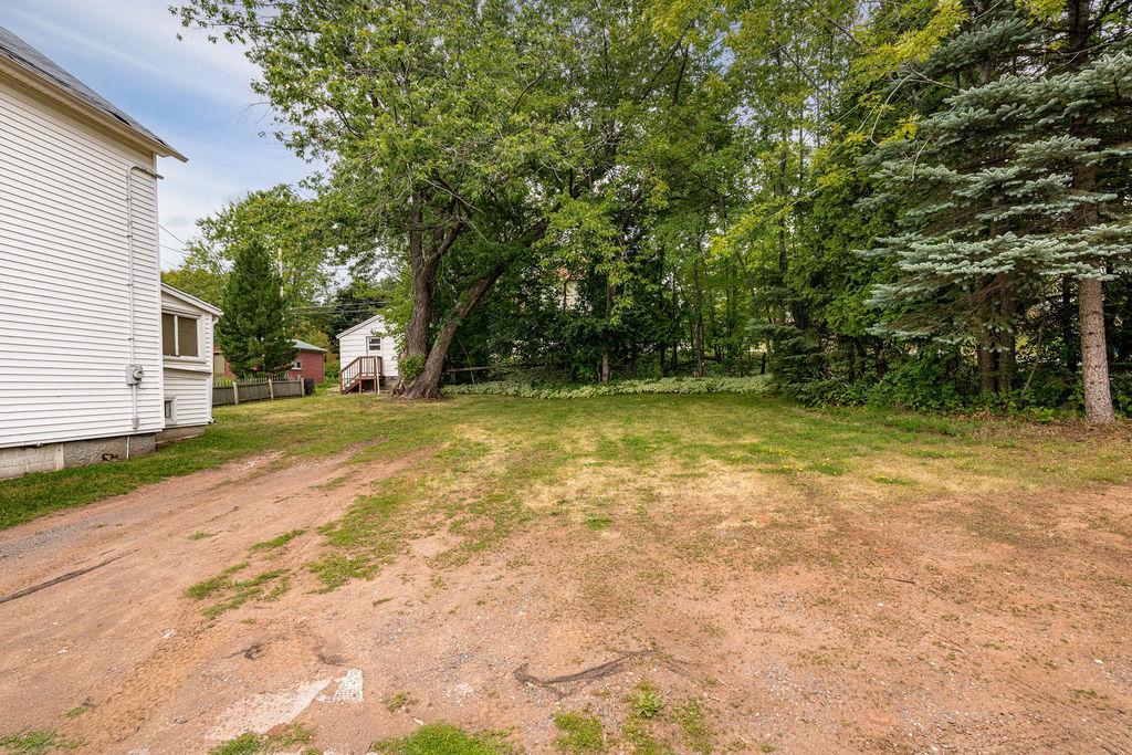 21st image of 1027 E 9th St, Duluth, MN 55805 | MLS# 7121591