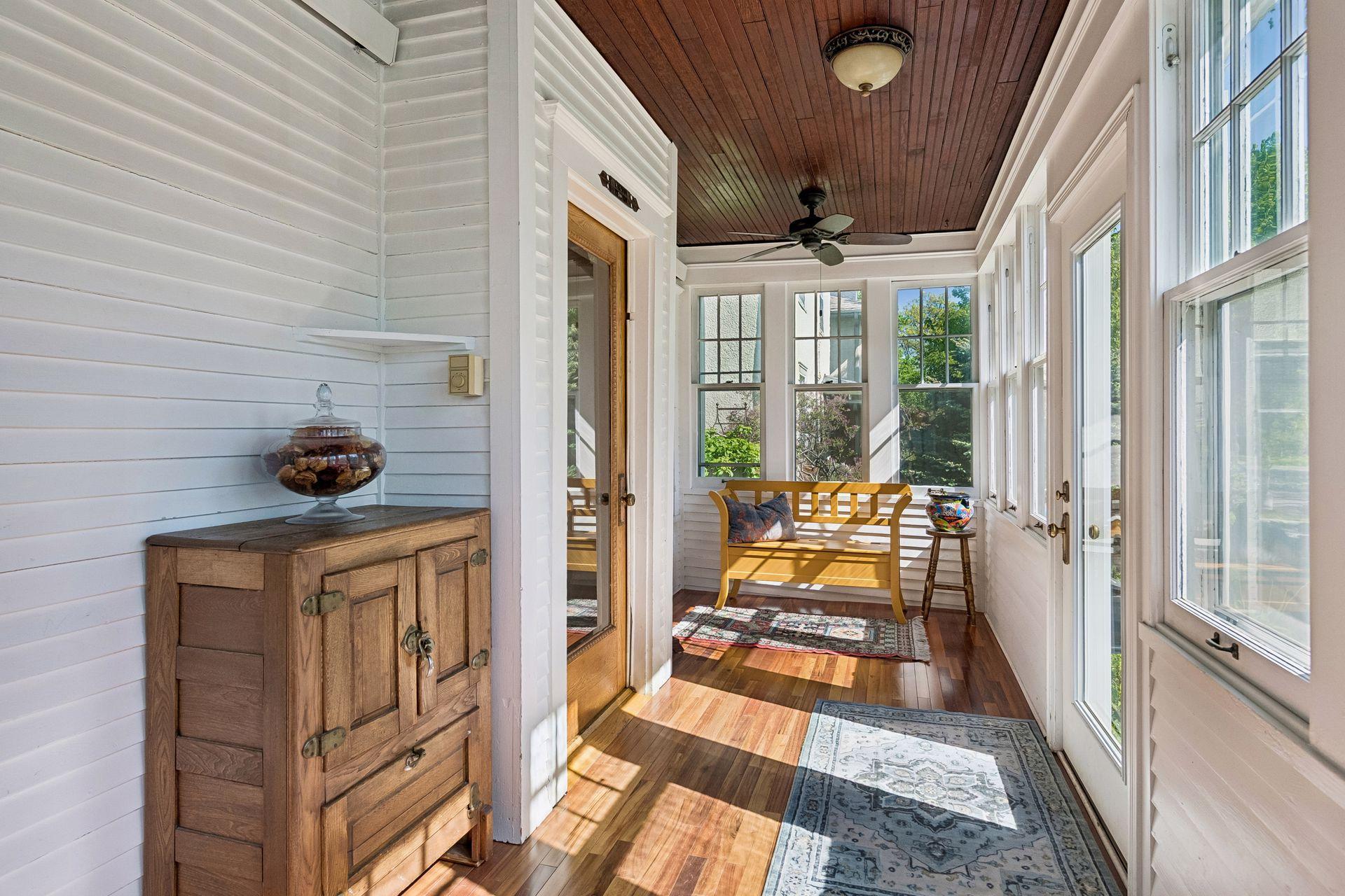 5th image of 3212 Irving Ave S, Minneapolis, MN 55408 | MLS# 7121604