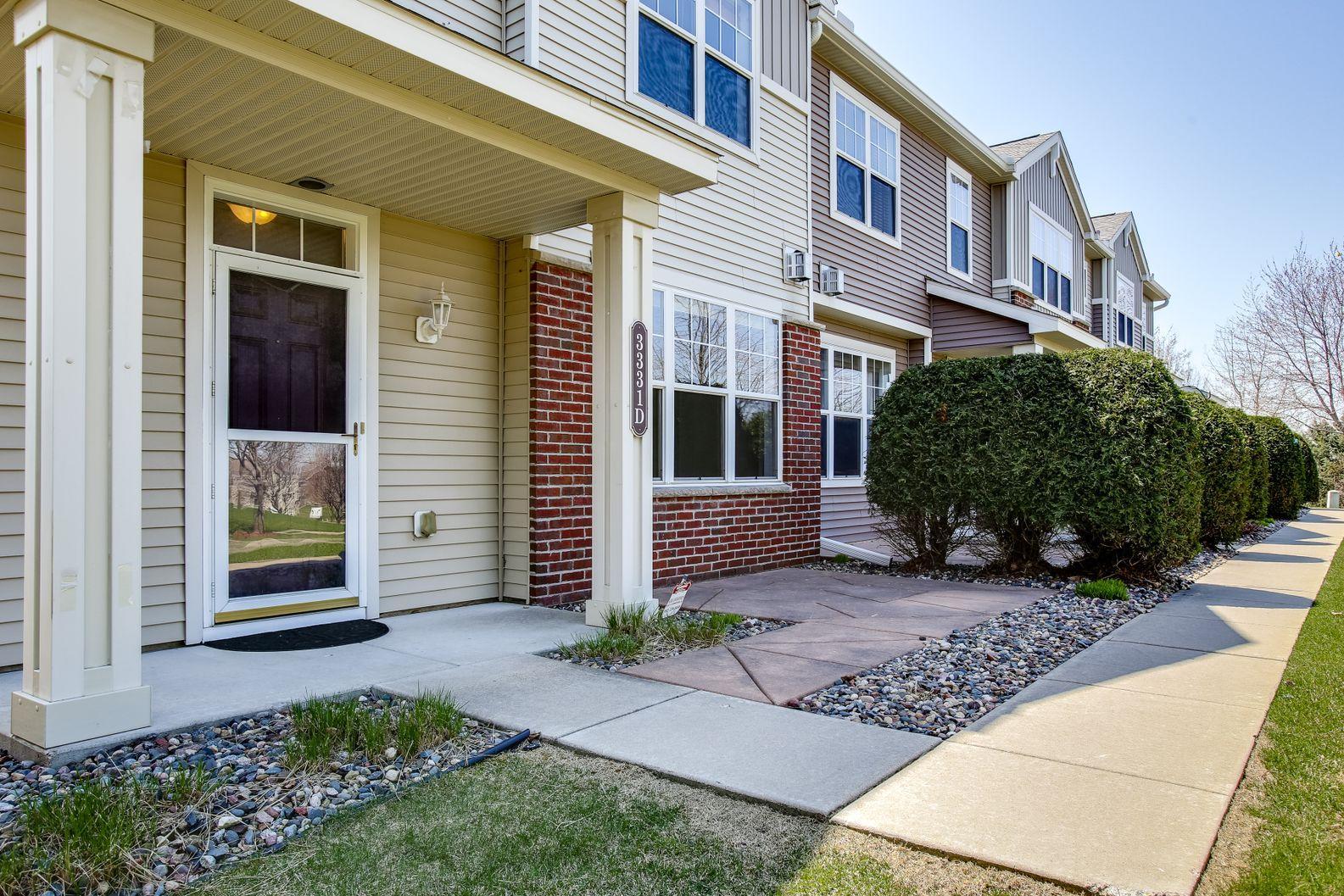 2nd image of 3331 Cherry Ln #D, Saint Paul, MN 55129 | MLS# 7121623