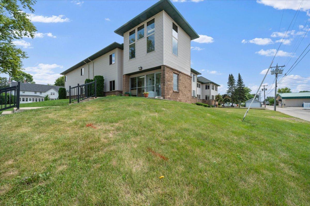 4th image of 912 Hawthorne St #104, Alexandria, MN 56308 | MLS# 7121659
