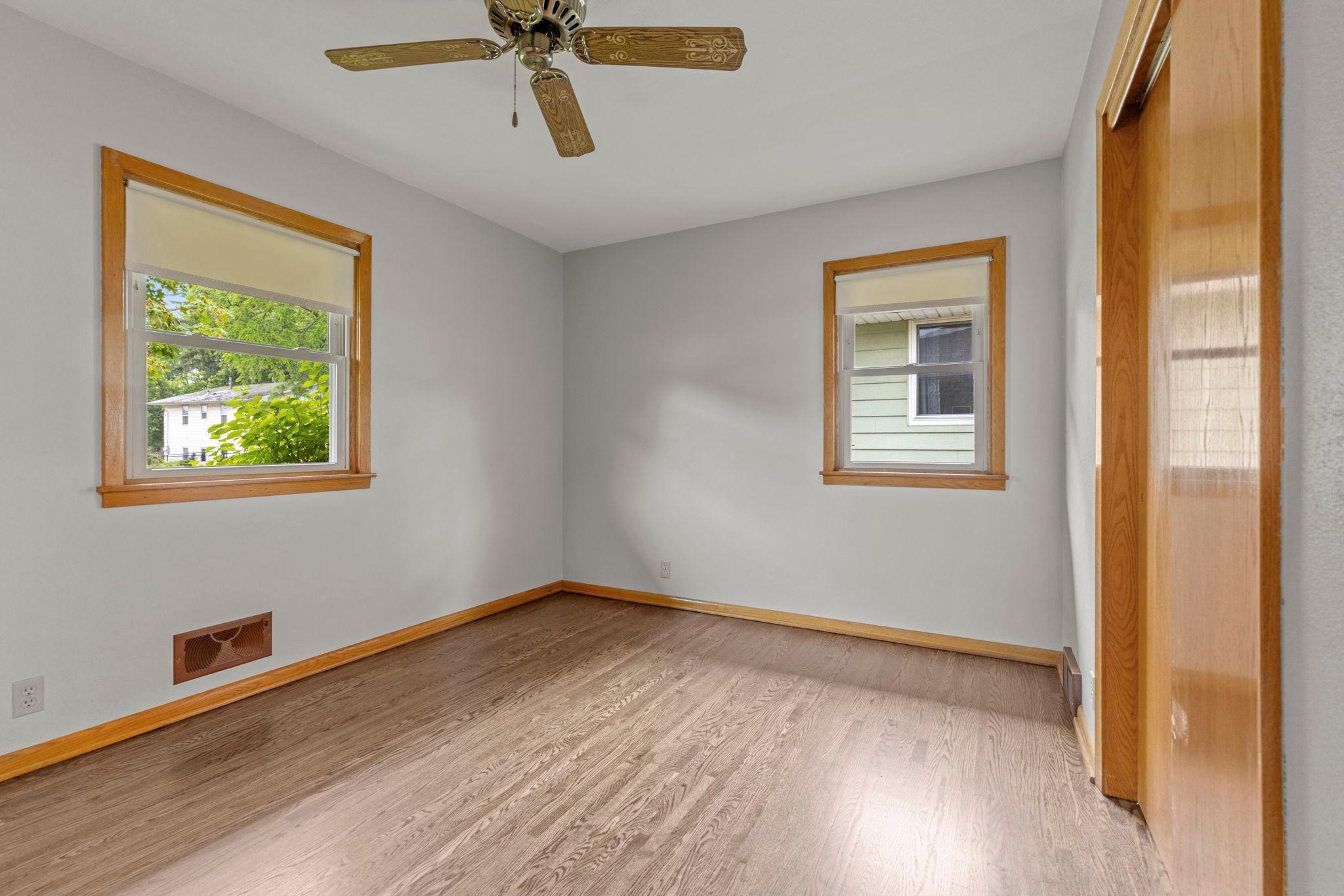 4th image of 845 20Th Ave N, South Saint Paul, MN 55075 | MLS# 7121677