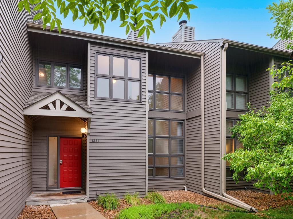1st image of 1381 Spencer Rd W, Saint Paul, MN 55108 | MLS# 7121698