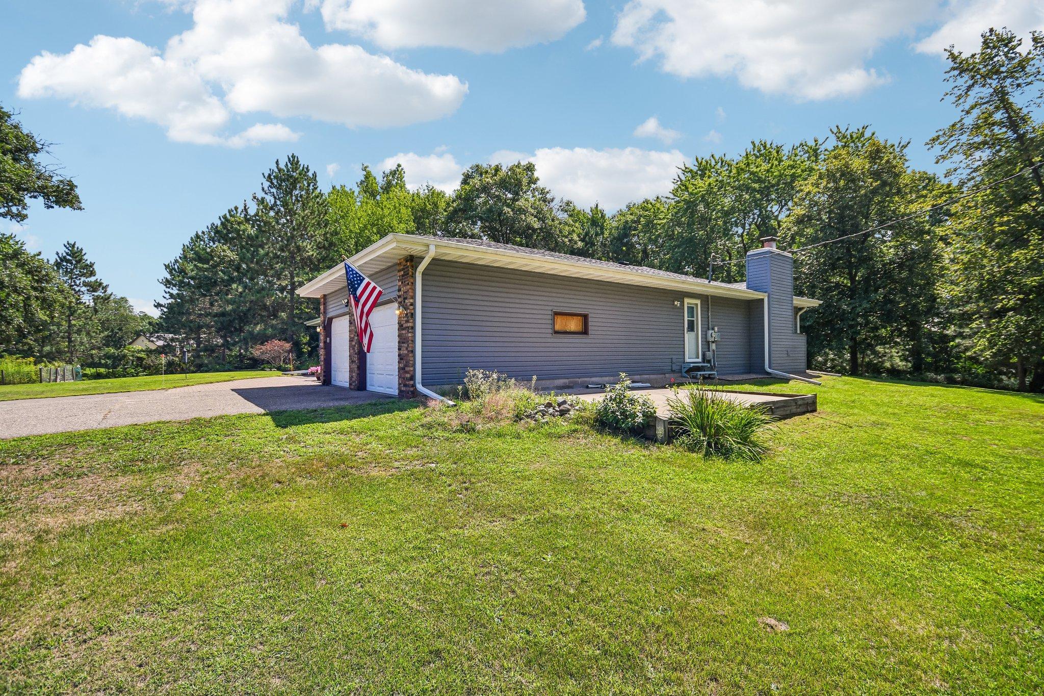 2nd image of 3370 191st Ln Nw, Anoka, MN 55303 | MLS# 7121781