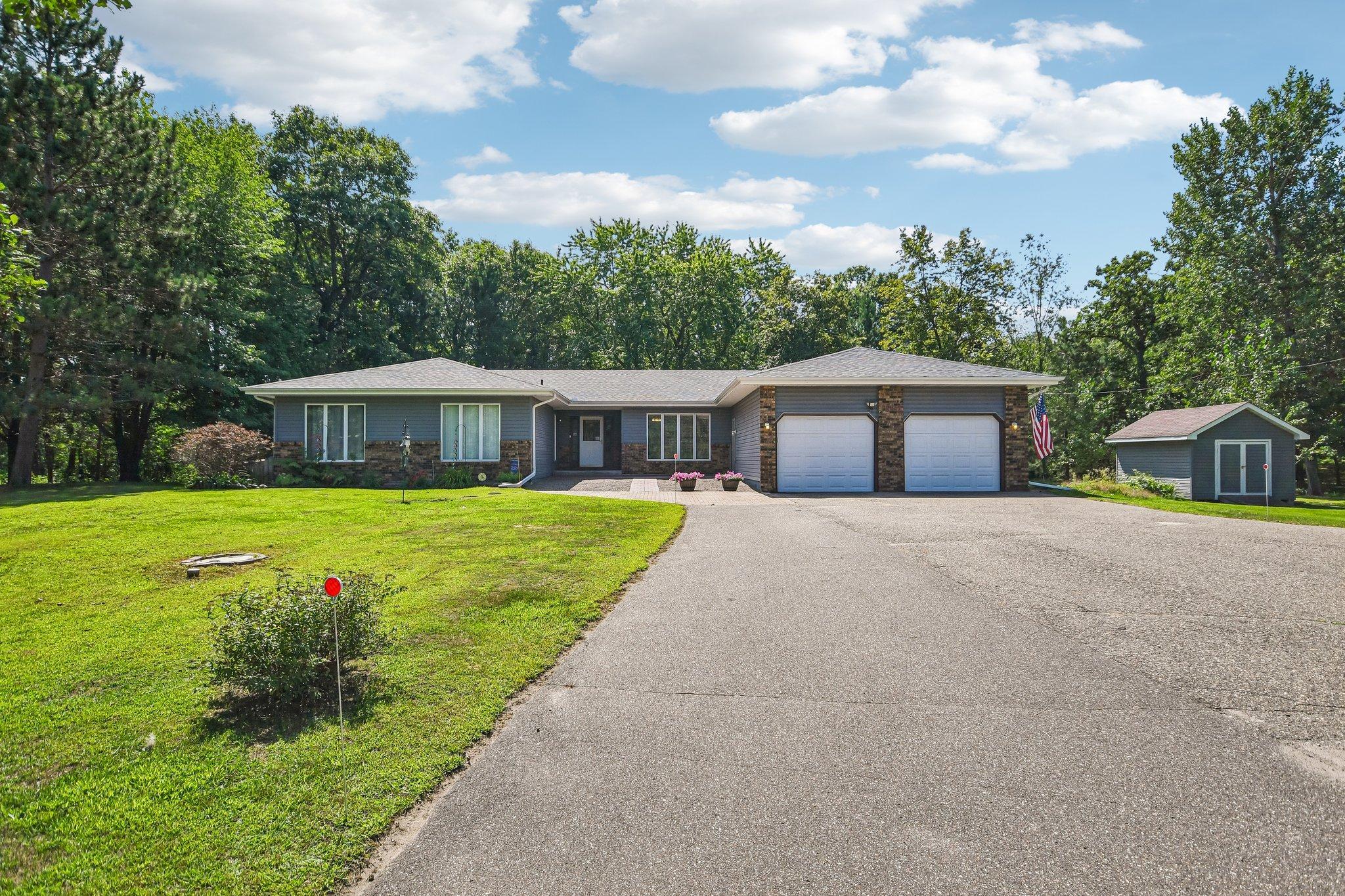 1st image of 3370 191st Ln Nw, Anoka, MN 55303 | MLS# 7121781