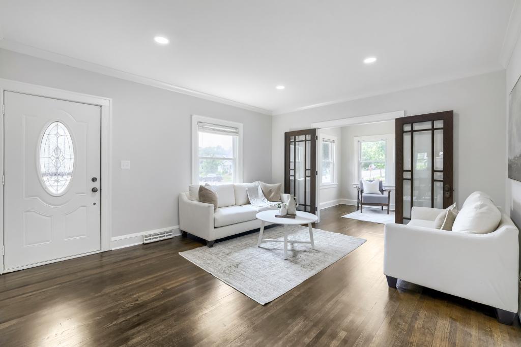 3rd image of 1900 E 42Nd St, Minneapolis, MN 55407 | MLS# 7121793