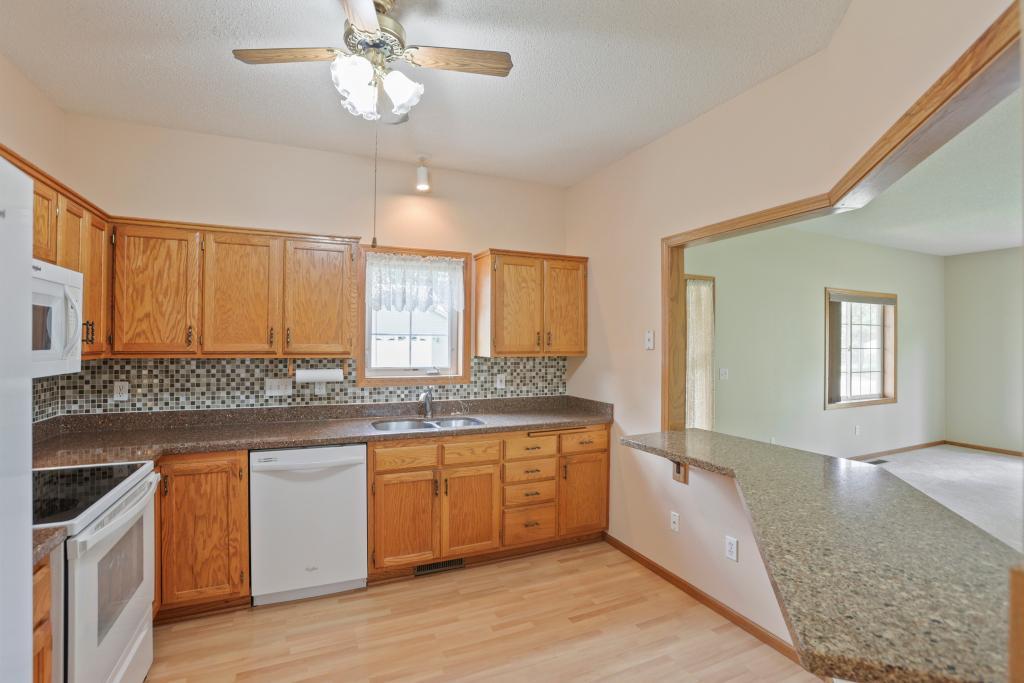 3rd image of 1521 Wyldwood Ln Ne, Minneapolis, MN 55432 | MLS# 7121848