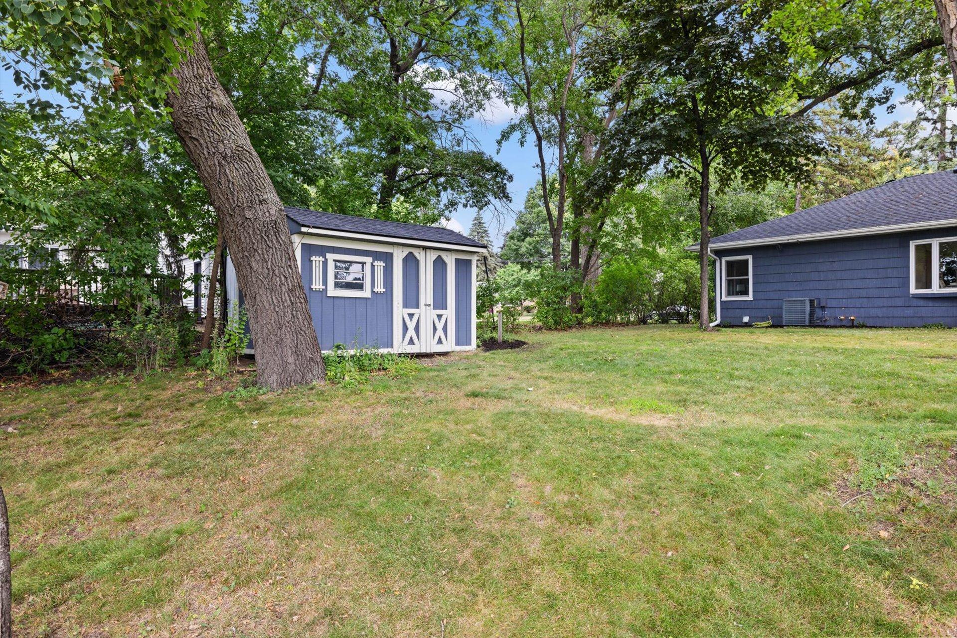 2nd image of 5415 Twin Lake Blvd E, Minneapolis, MN 55429 | MLS# 7121857