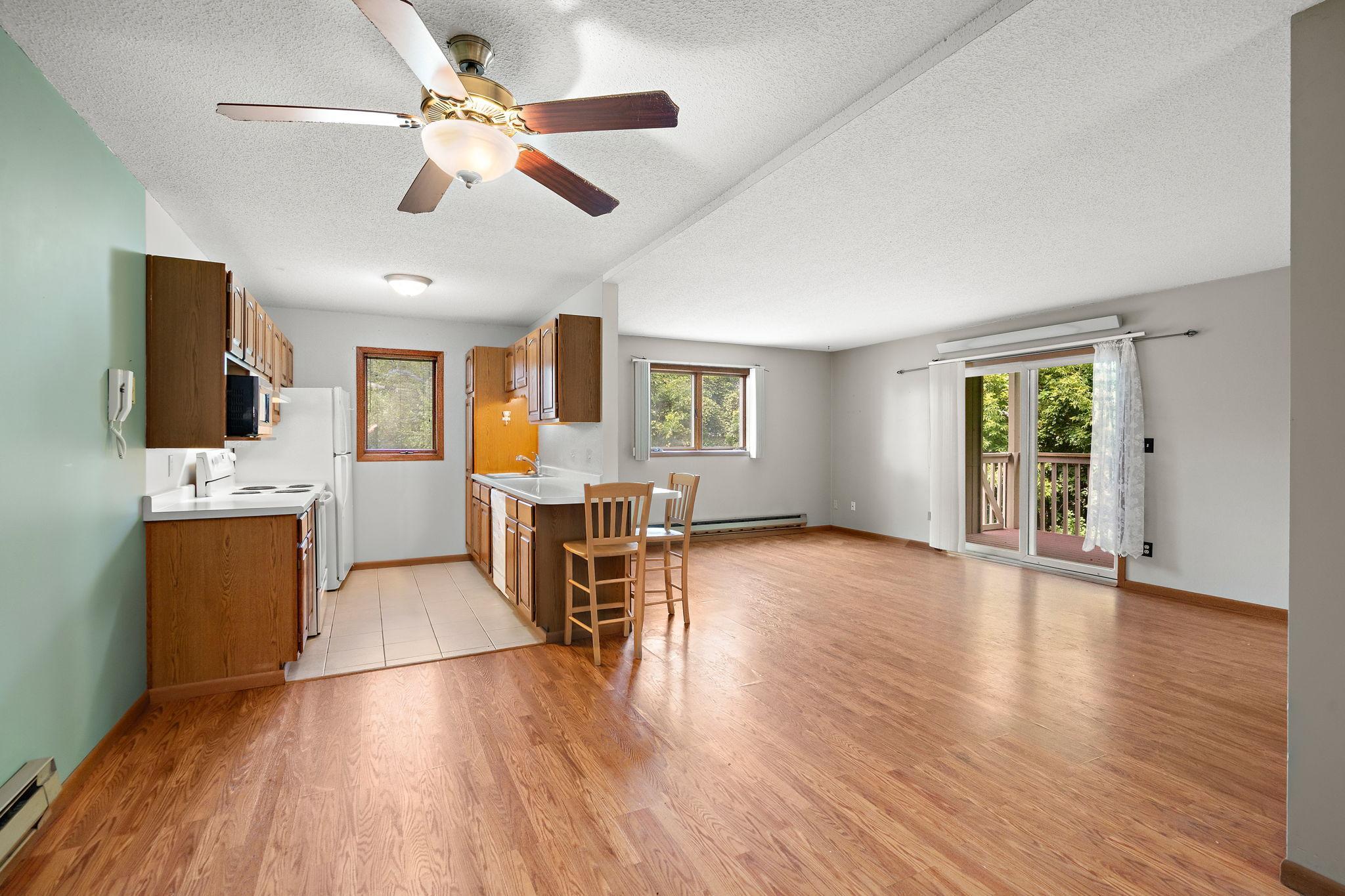 5th image of 3295 80th St E, Inver Grove Heights, MN 55076