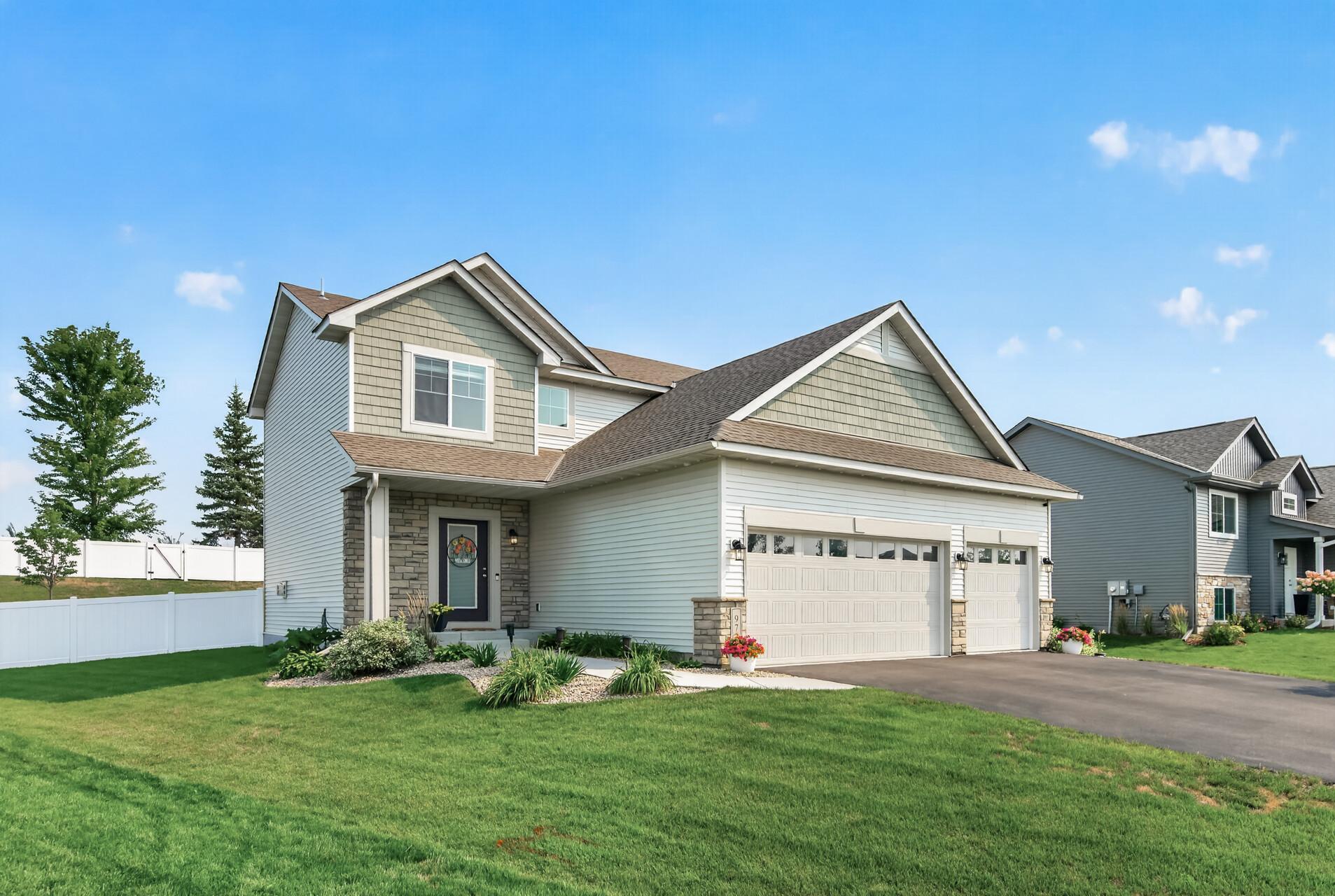 1st image of 972 Forest Edge Cir, Jordan, MN 55352 | MLS# 7121881