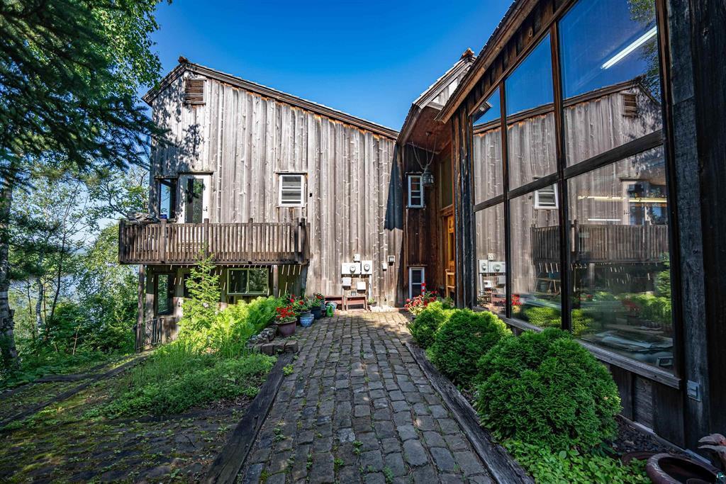 3rd image of 26 Saint Albans Rd, Superior, WI 54880 | MLS# 7121962