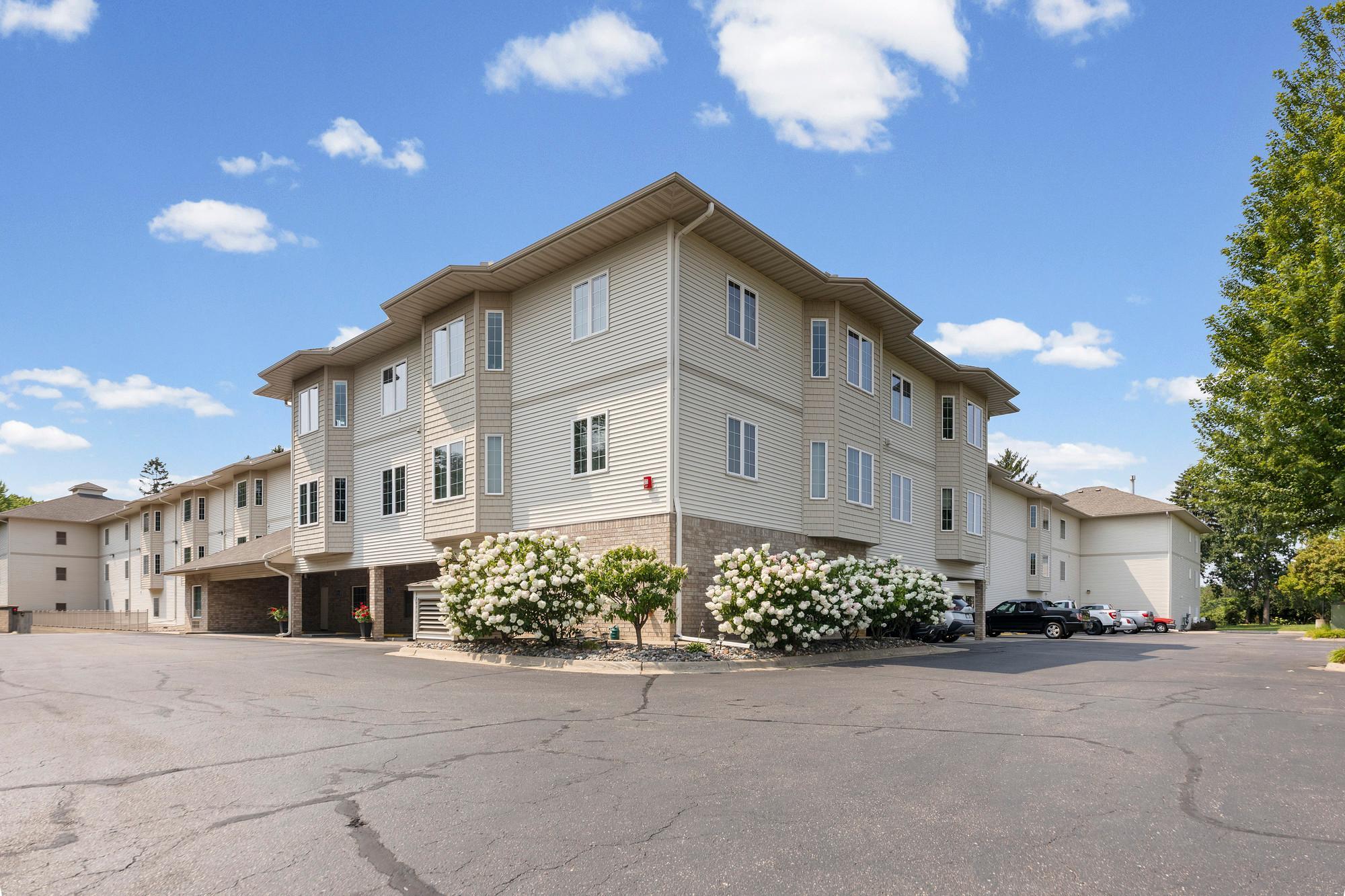 4th image of 11030 Mississippi Blvd NW, Coon Rapids, MN 55433