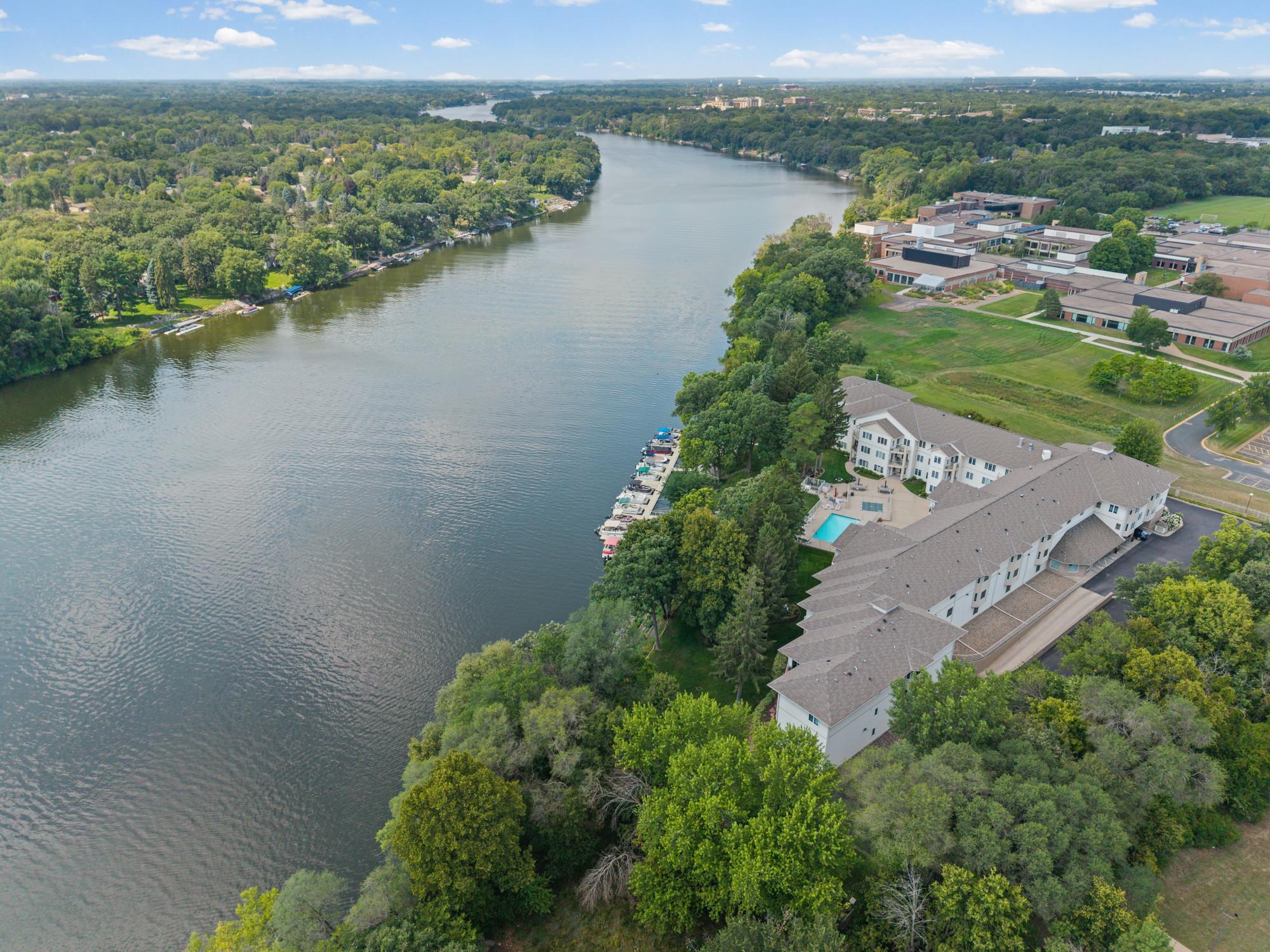 2nd image of 11030 Mississippi Blvd Nw #325, Minneapolis, MN 55433 | MLS# 7121984