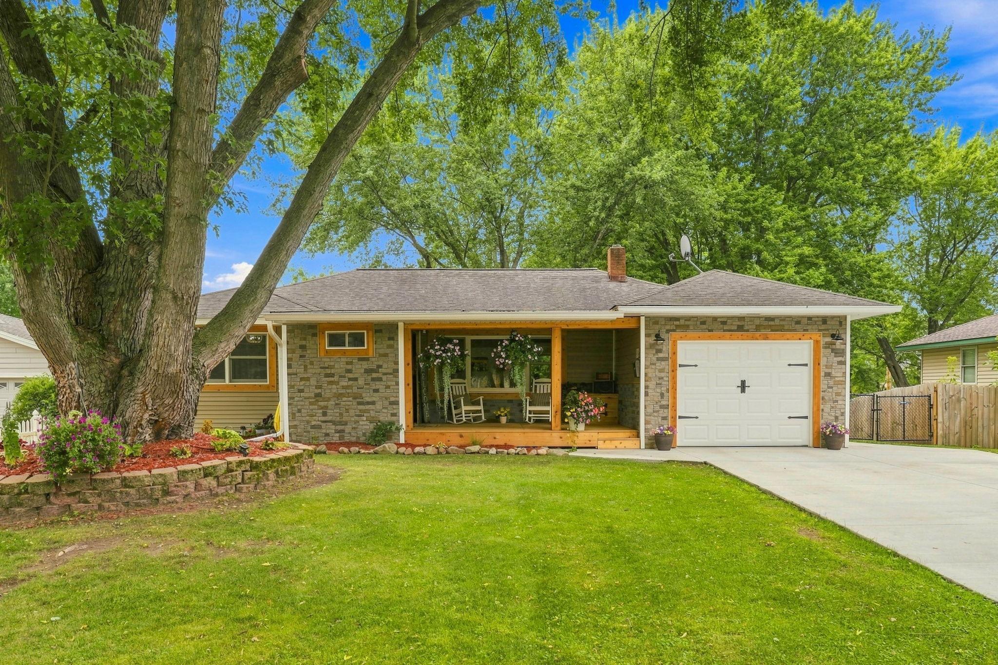 2nd image of 434 Birchwood Ave, Amery, WI 54001 | MLS# 7121991