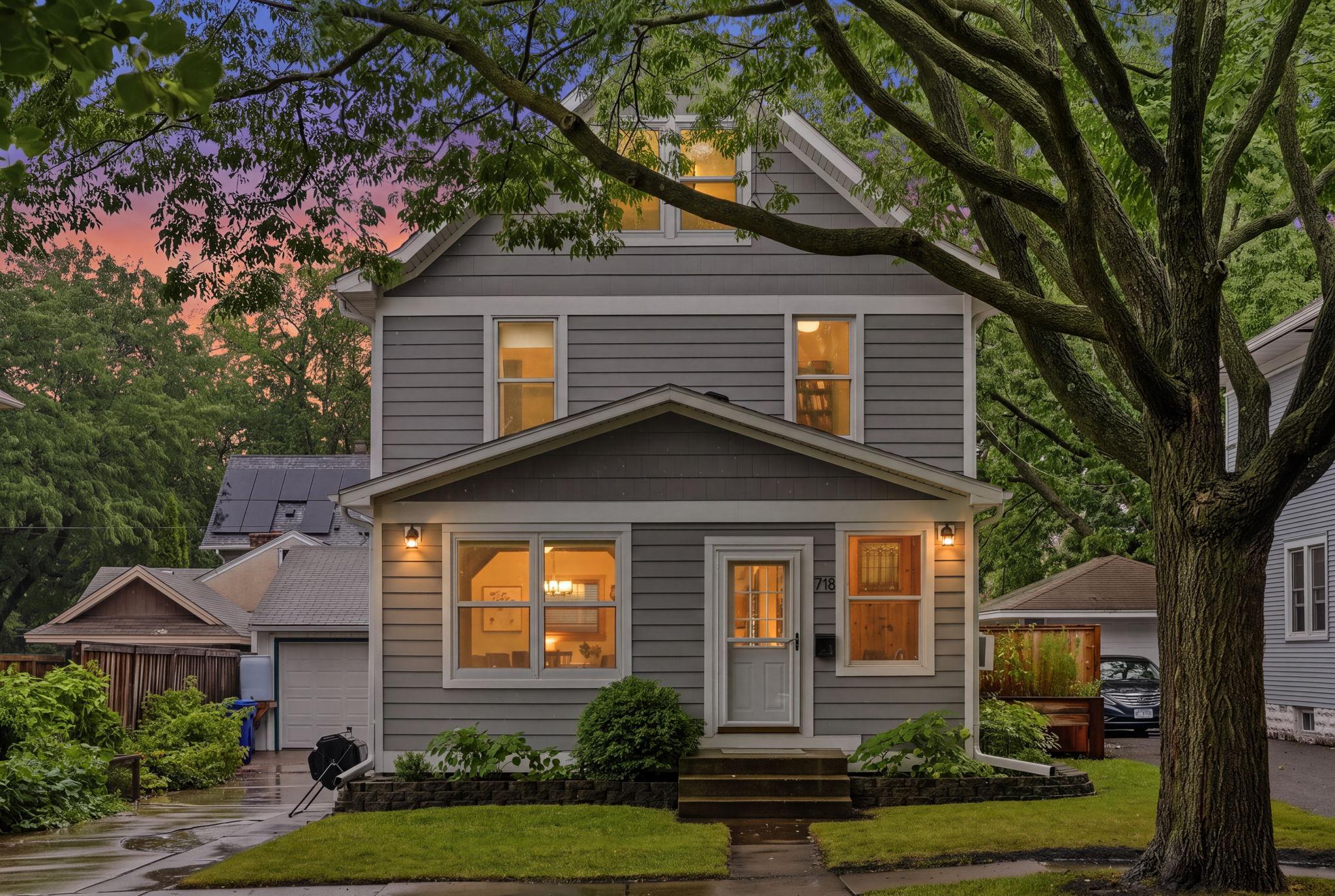 1st image of 718 Manomin Ave, Saint Paul, MN 55107 | MLS# 7122004