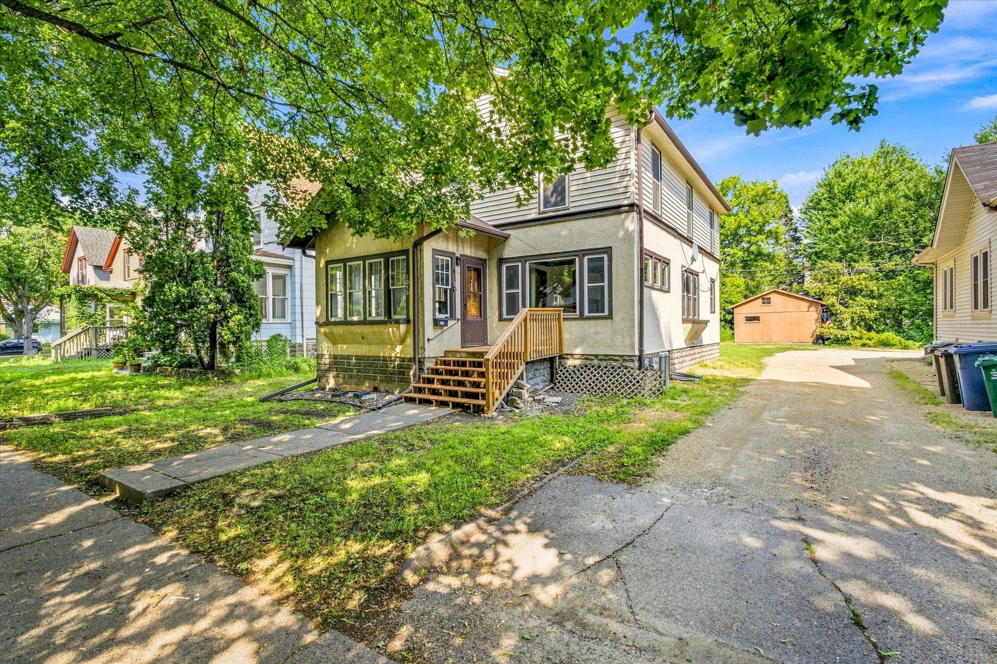 3rd image of 1046 15Th Ave Se, Minneapolis, MN 55414 | MLS# 7122015